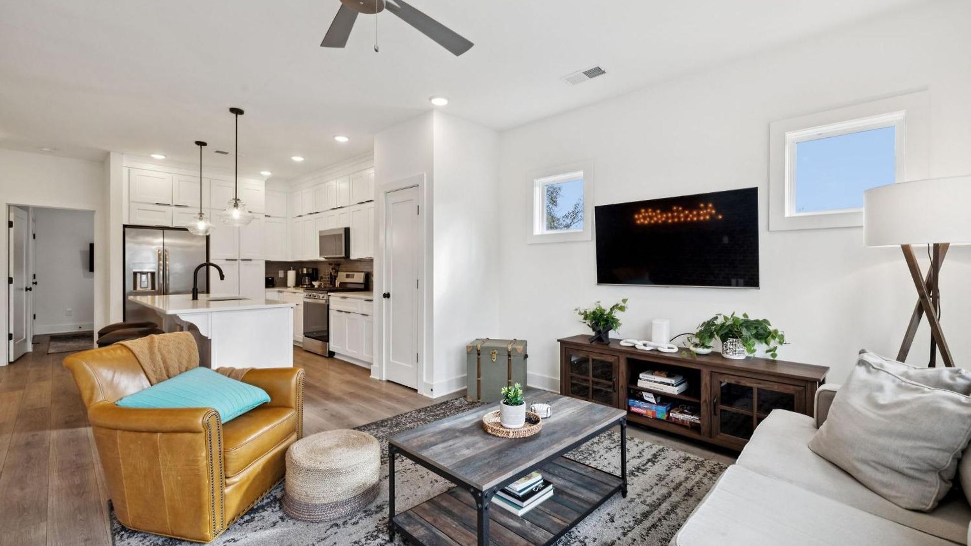 Holiday home New Nash Modern Luxurious Space W Rooftop Views Nashville