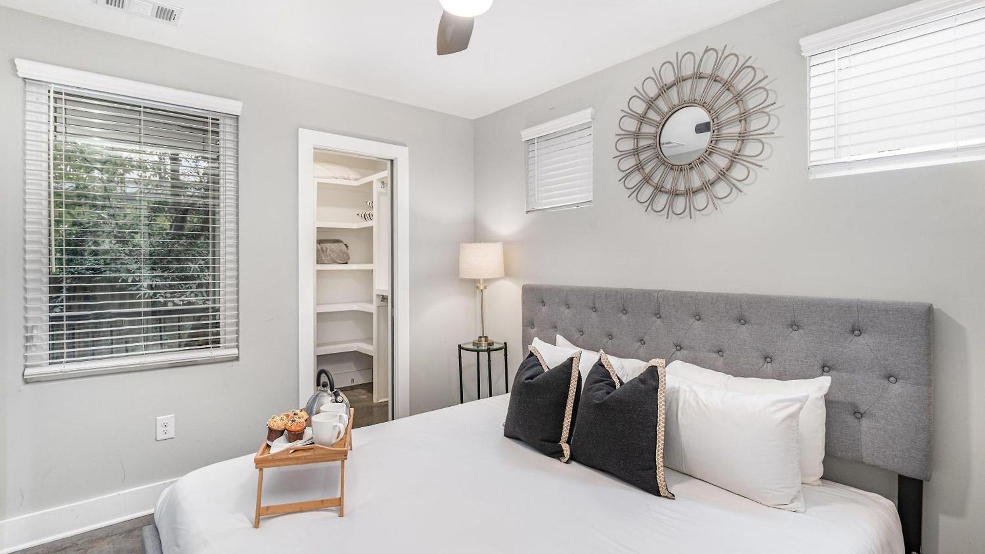 Cypress - Private Rooftop Patio - Mins To Broadway Holiday home *