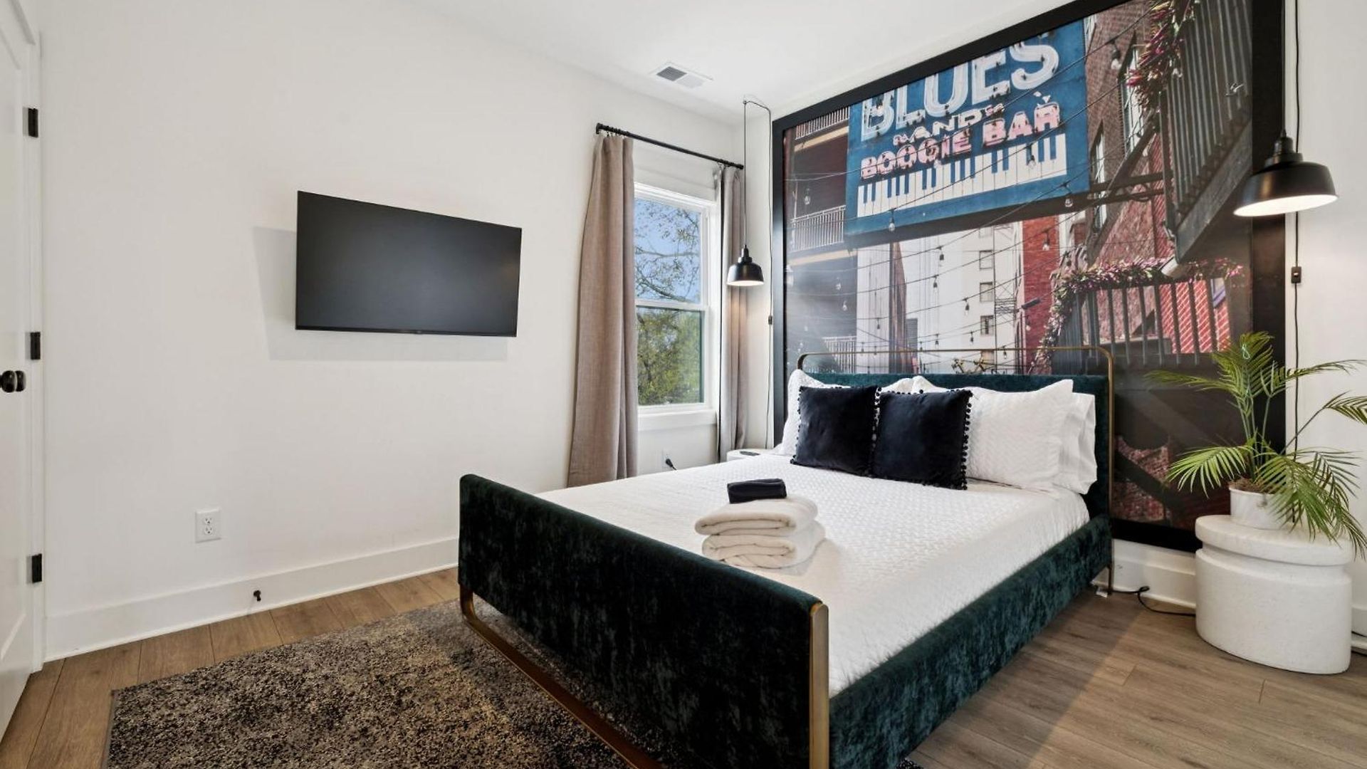 New Nash Modern Luxurious Space W Rooftop Views Nashville