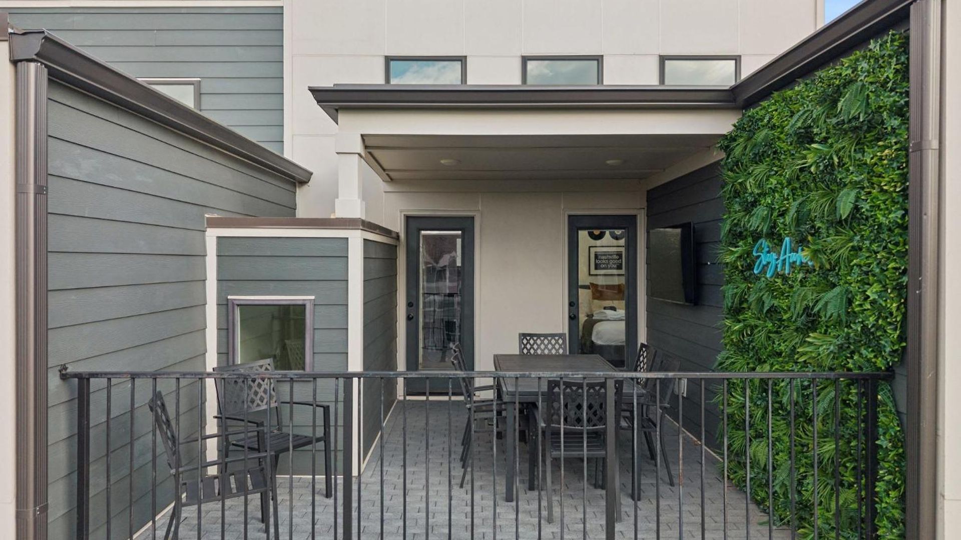 New Nash Modern Luxurious Space W Rooftop Views Nashville