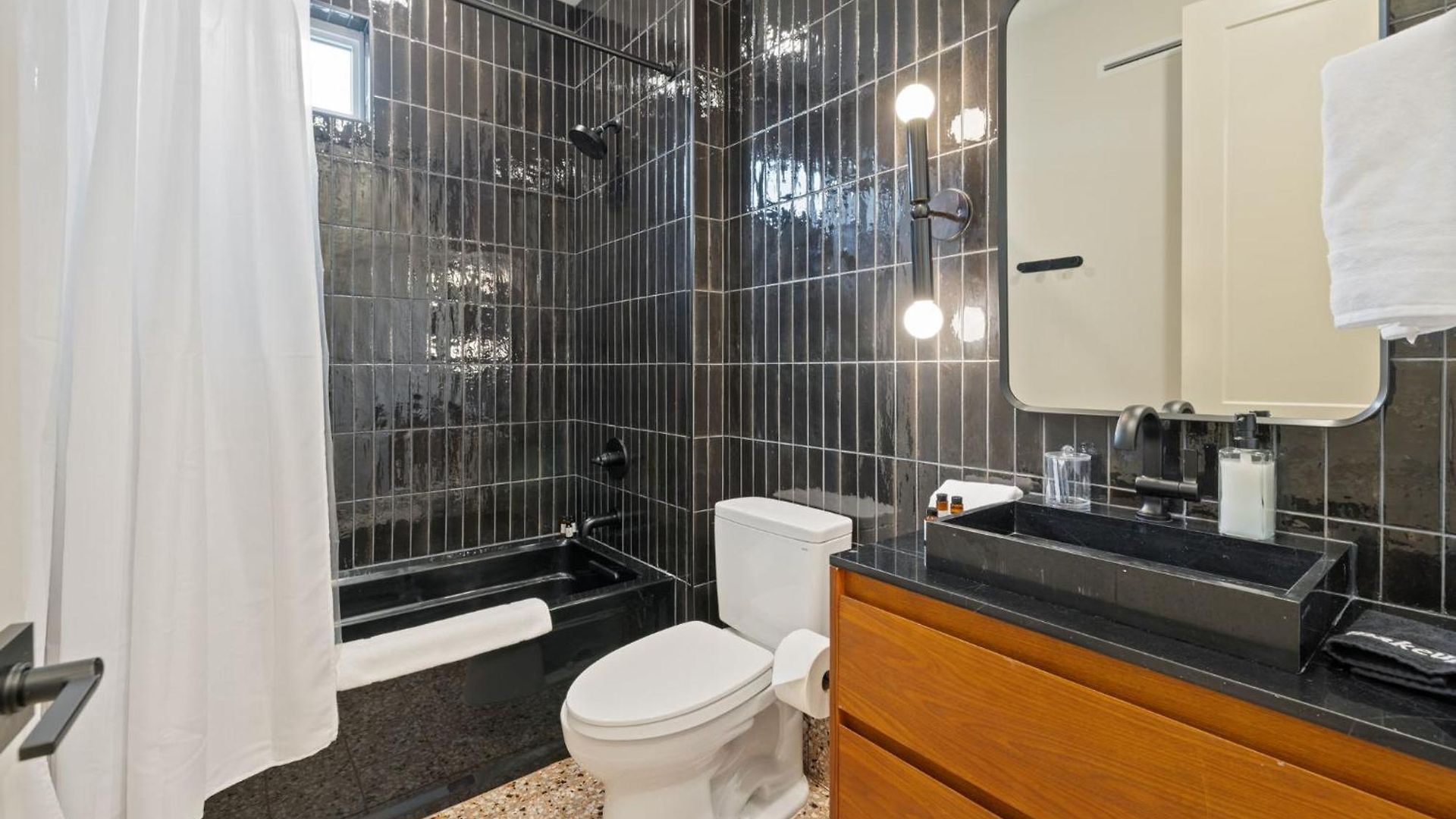 Holiday home The Ashford - Brand New Gem Walk To Weho Nashville