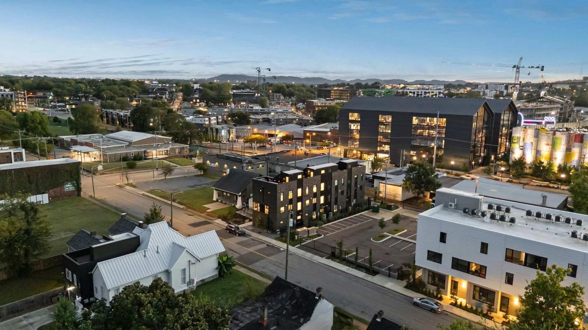 Holiday home The Elmwood - Brand New Rooftop Lounge W Firepit