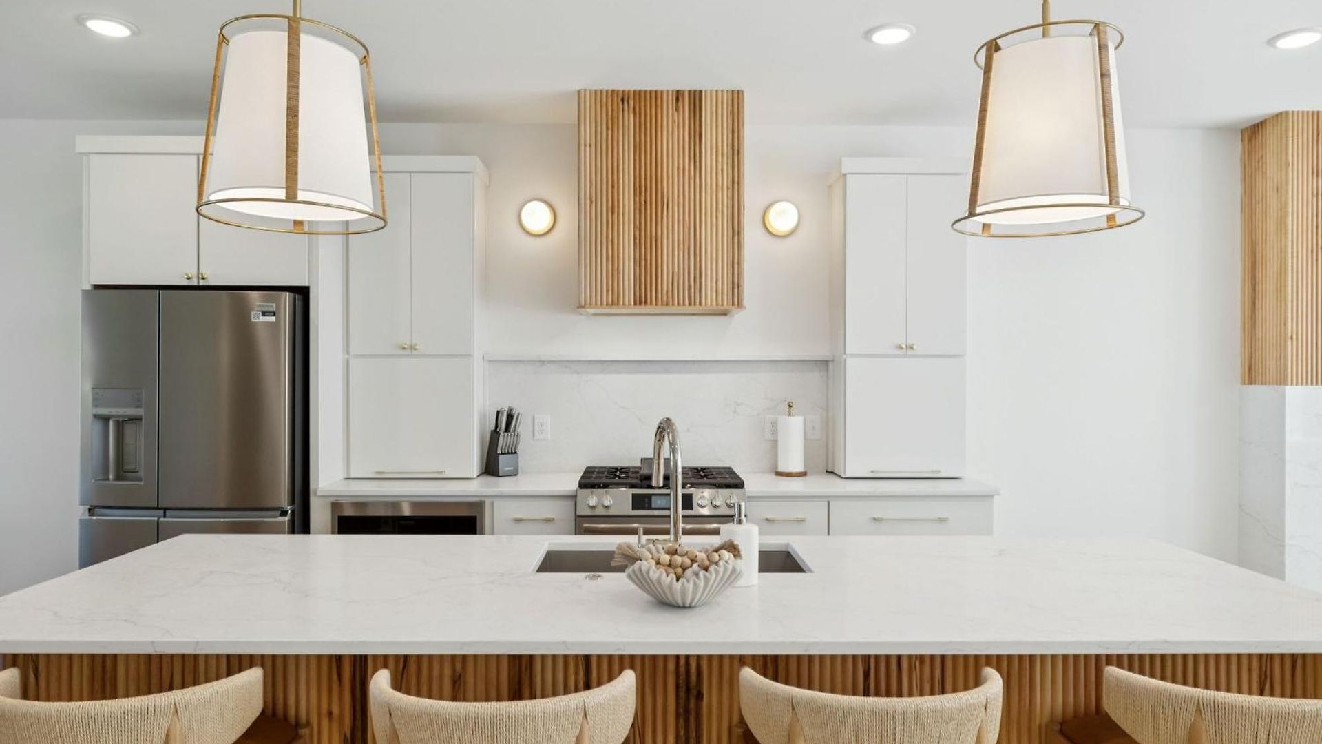 Getaway Rooftop Views & Modern Comfort Apartment Nashville