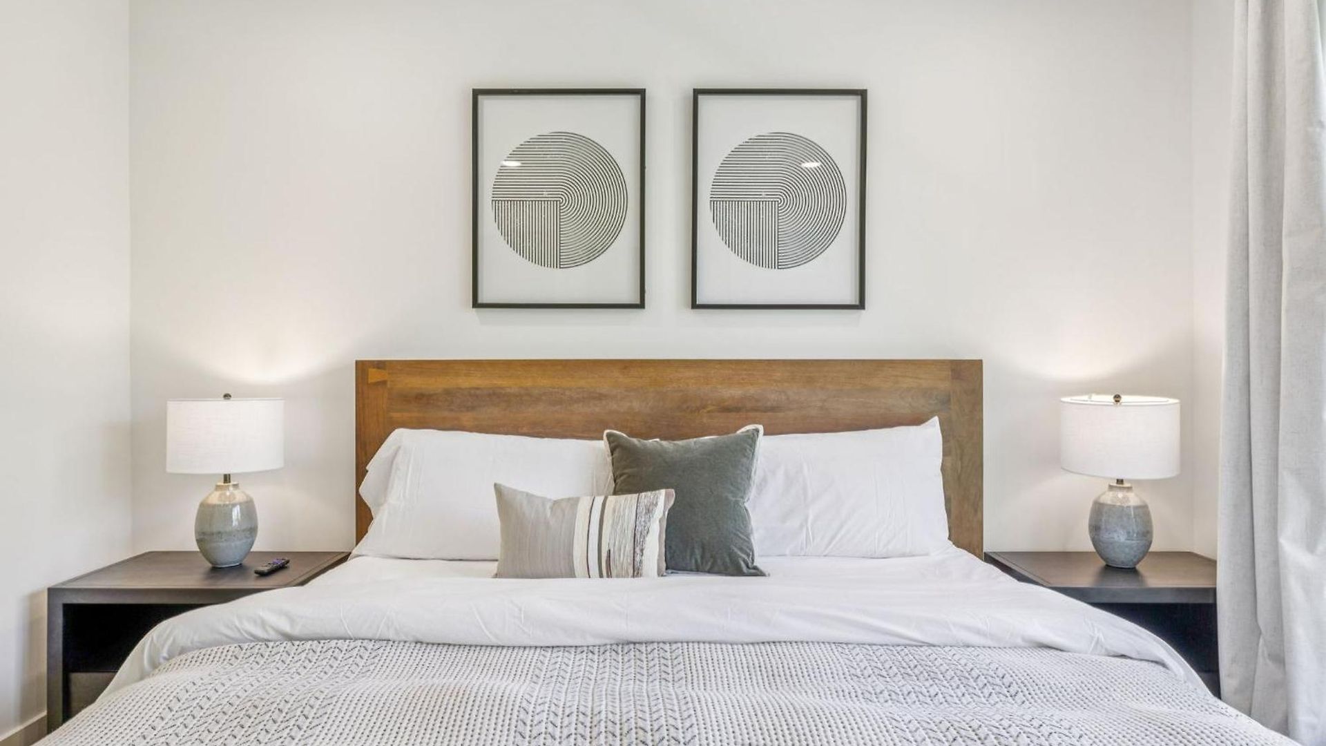 New Stylish Nash Townhouse W Hot Tub & Rooftop Apartment Nashville