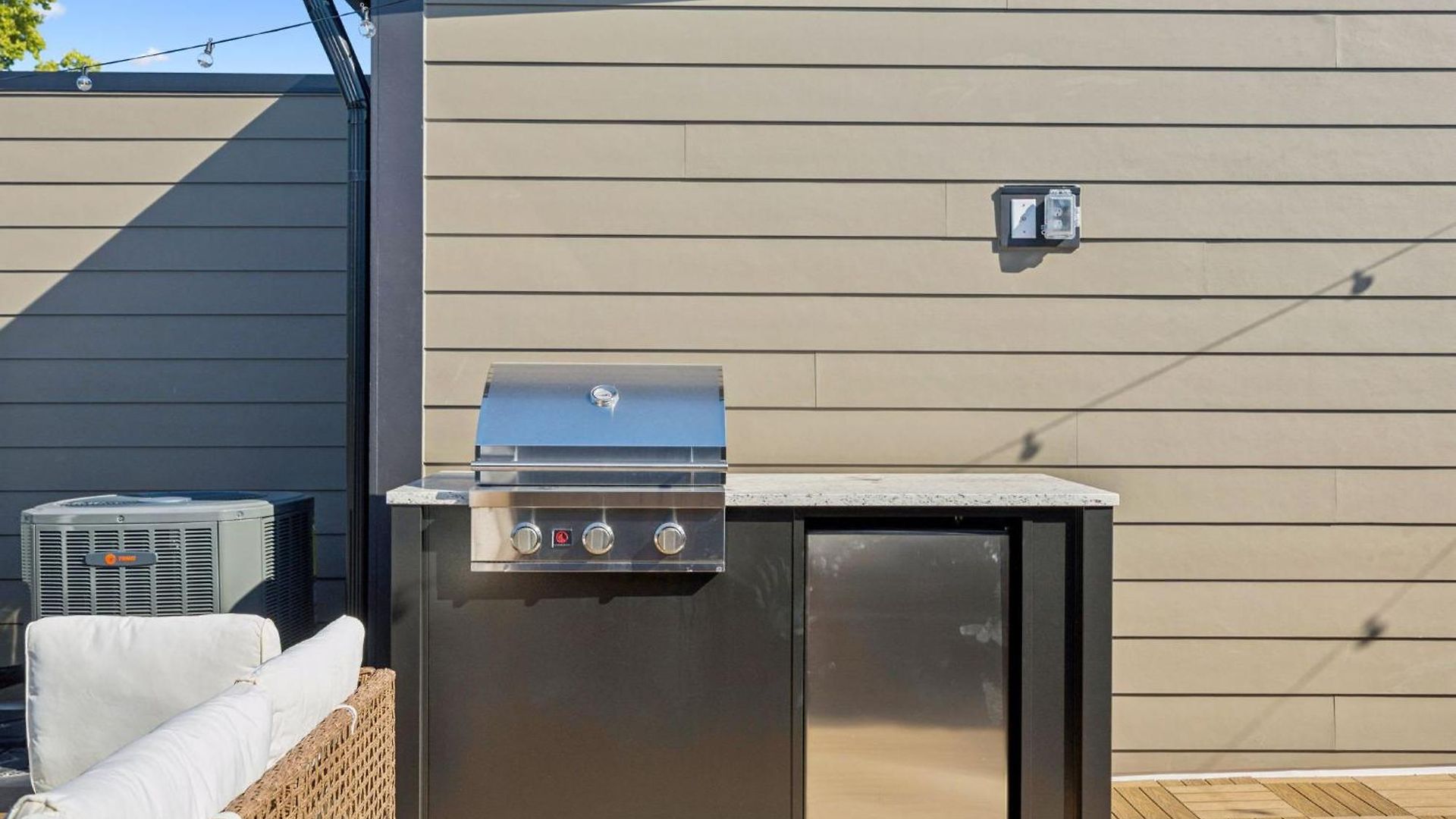 New Stylish Nash Townhouse W Hot Tub & Rooftop Nashville