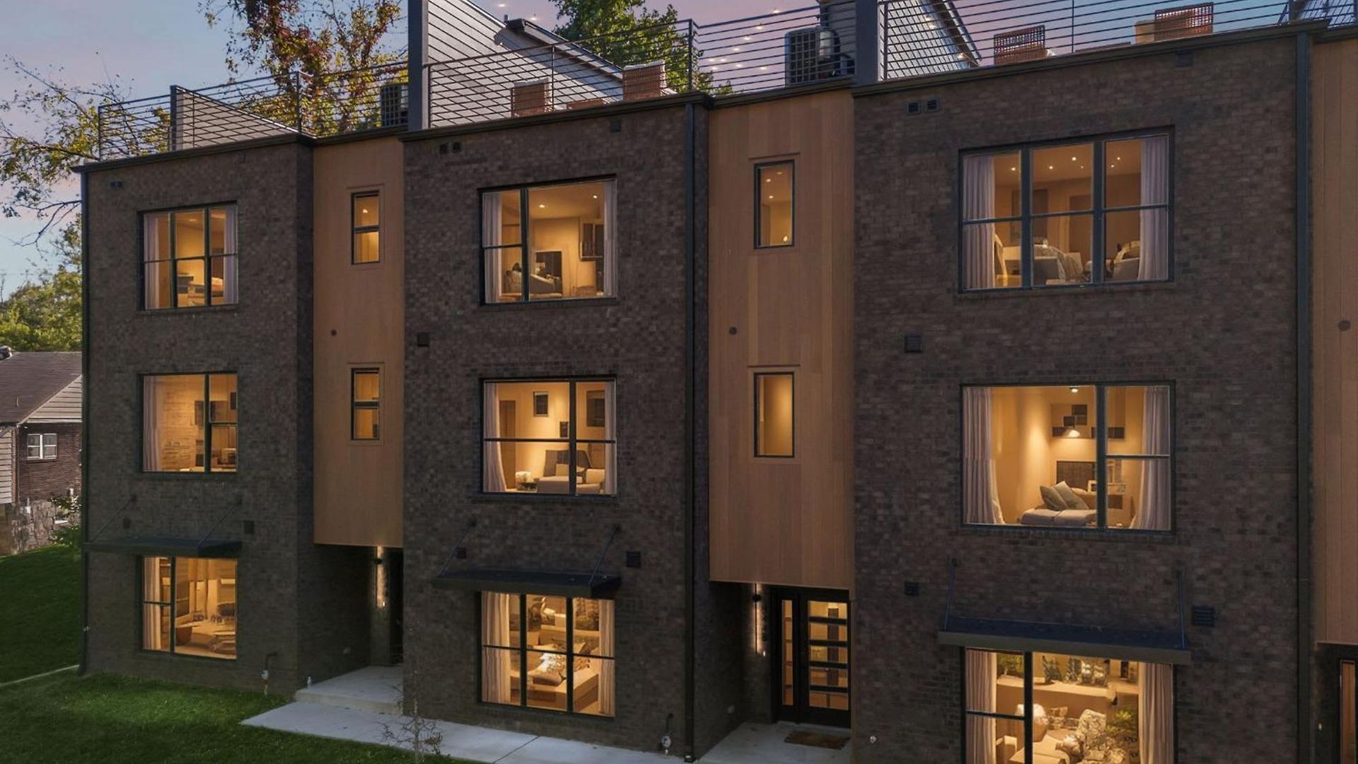 Getaway Rooftop Views & Modern Comfort Apartment *