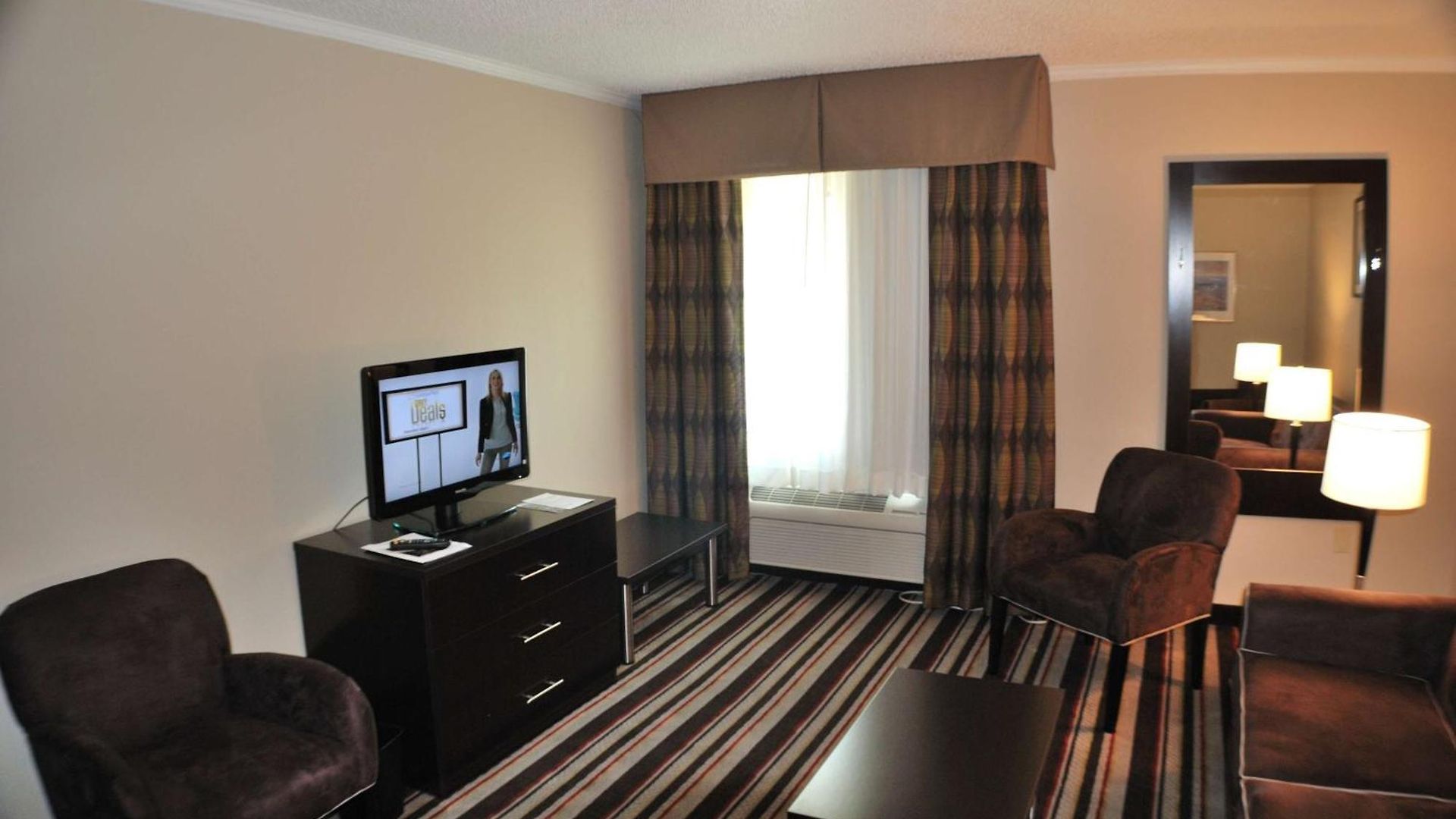 Hotel Express W-i40 By Ihg 3*