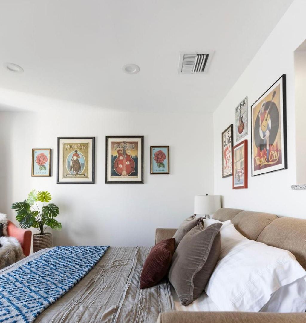 Downtown Riverfront Unit 820 Apartment *