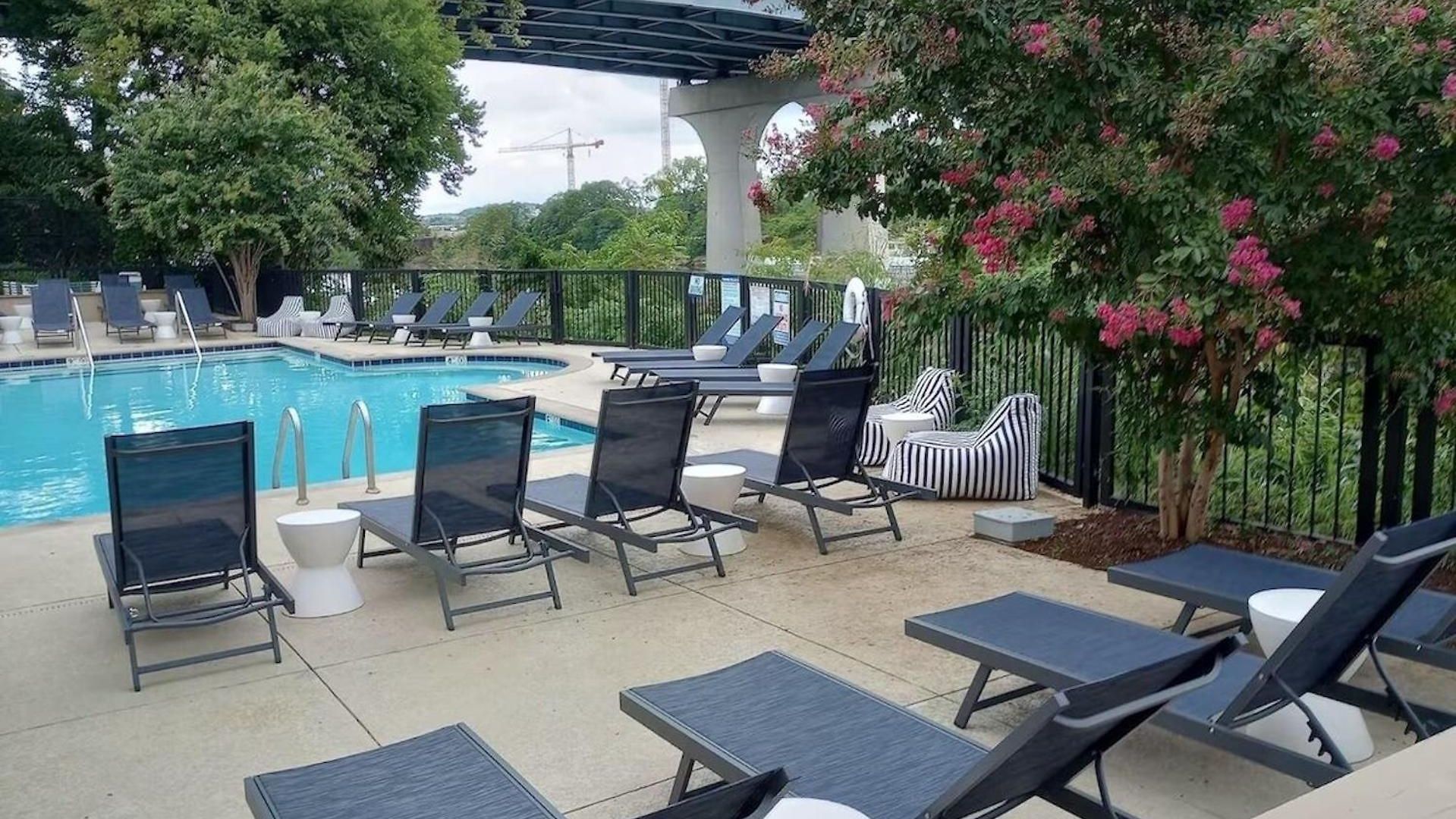 Downtown Riverfront Unit 820