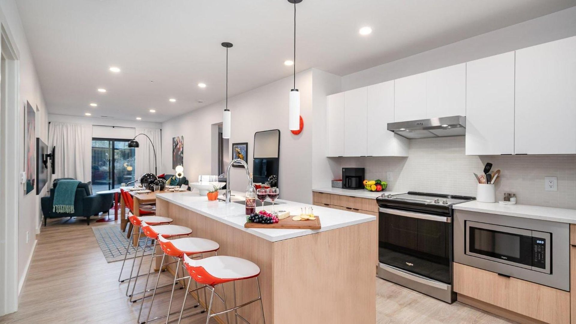 Hyve-retro Modern-full Gym-walk To Broadway Holiday home Nashville