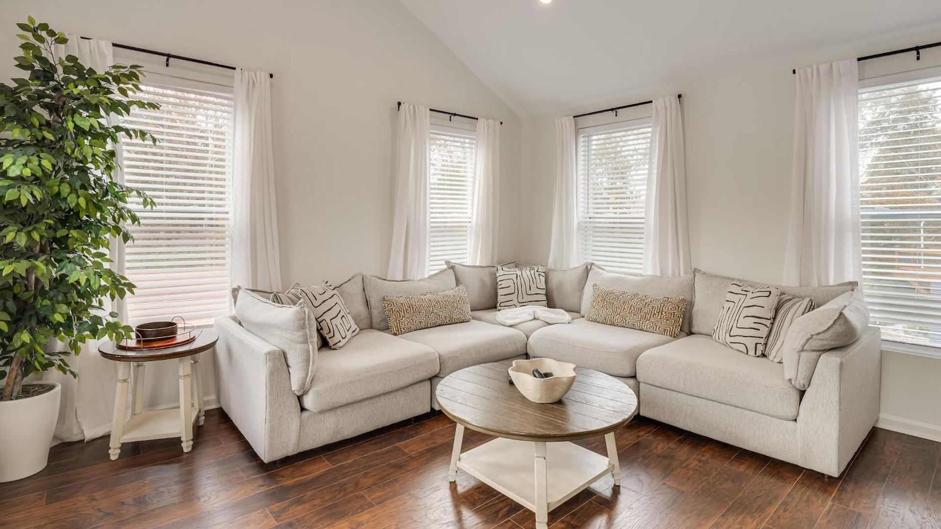 Backyard Retreat! Extended In *