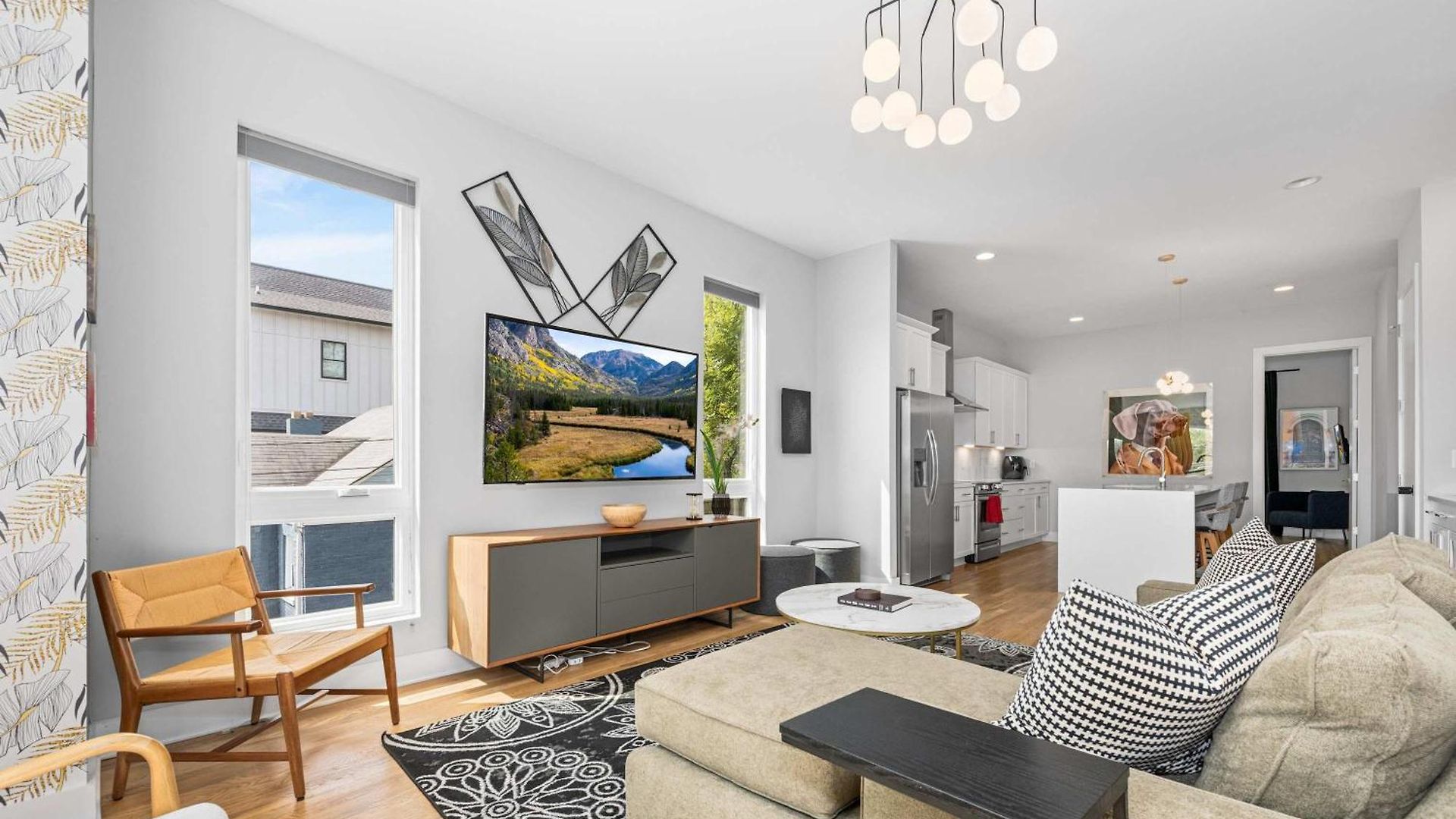 Holiday home Stylish 4br - Rooftop Deck Near Downtown *