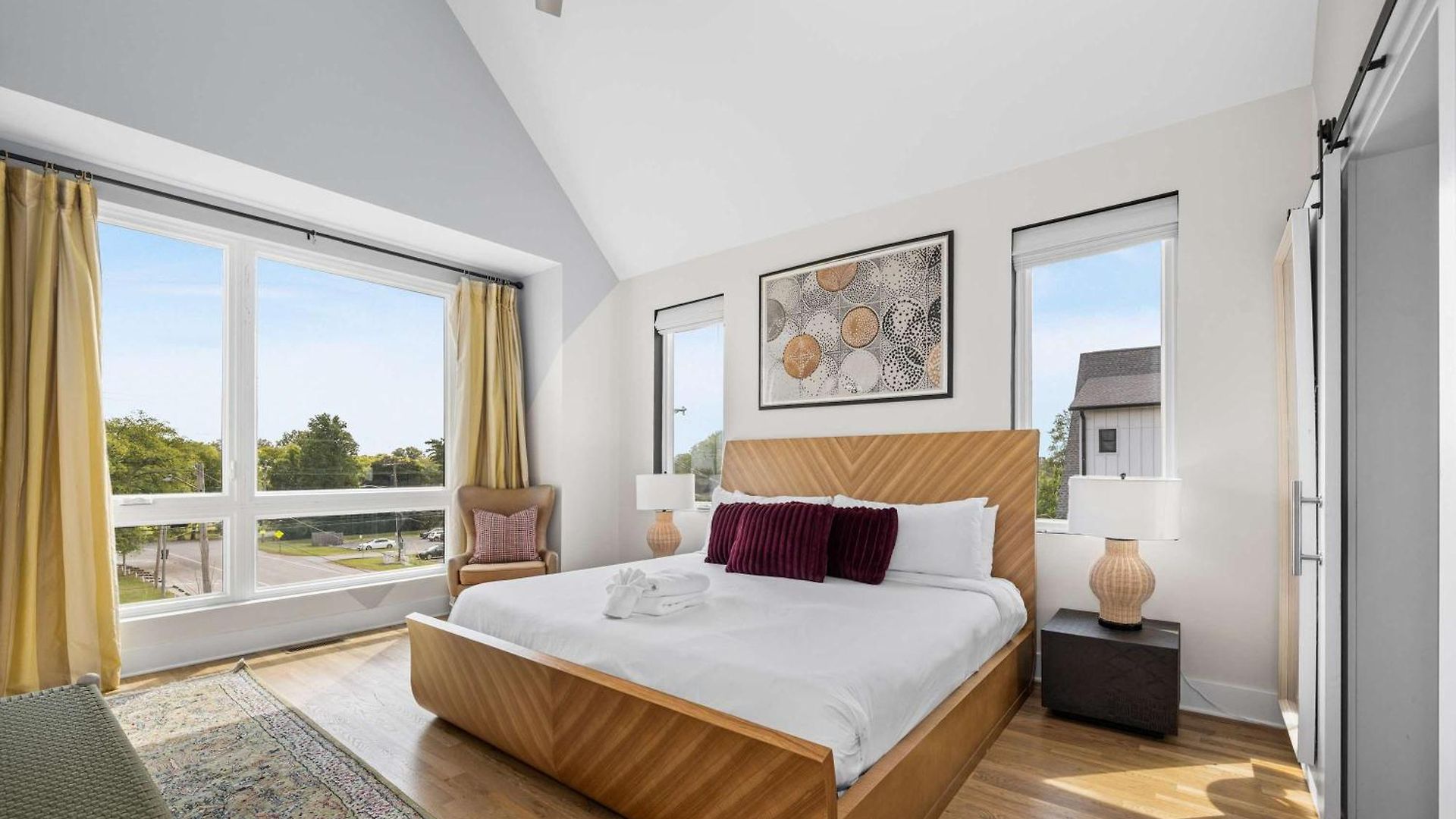 Holiday home Stylish 4br - Rooftop Deck Near Downtown *
