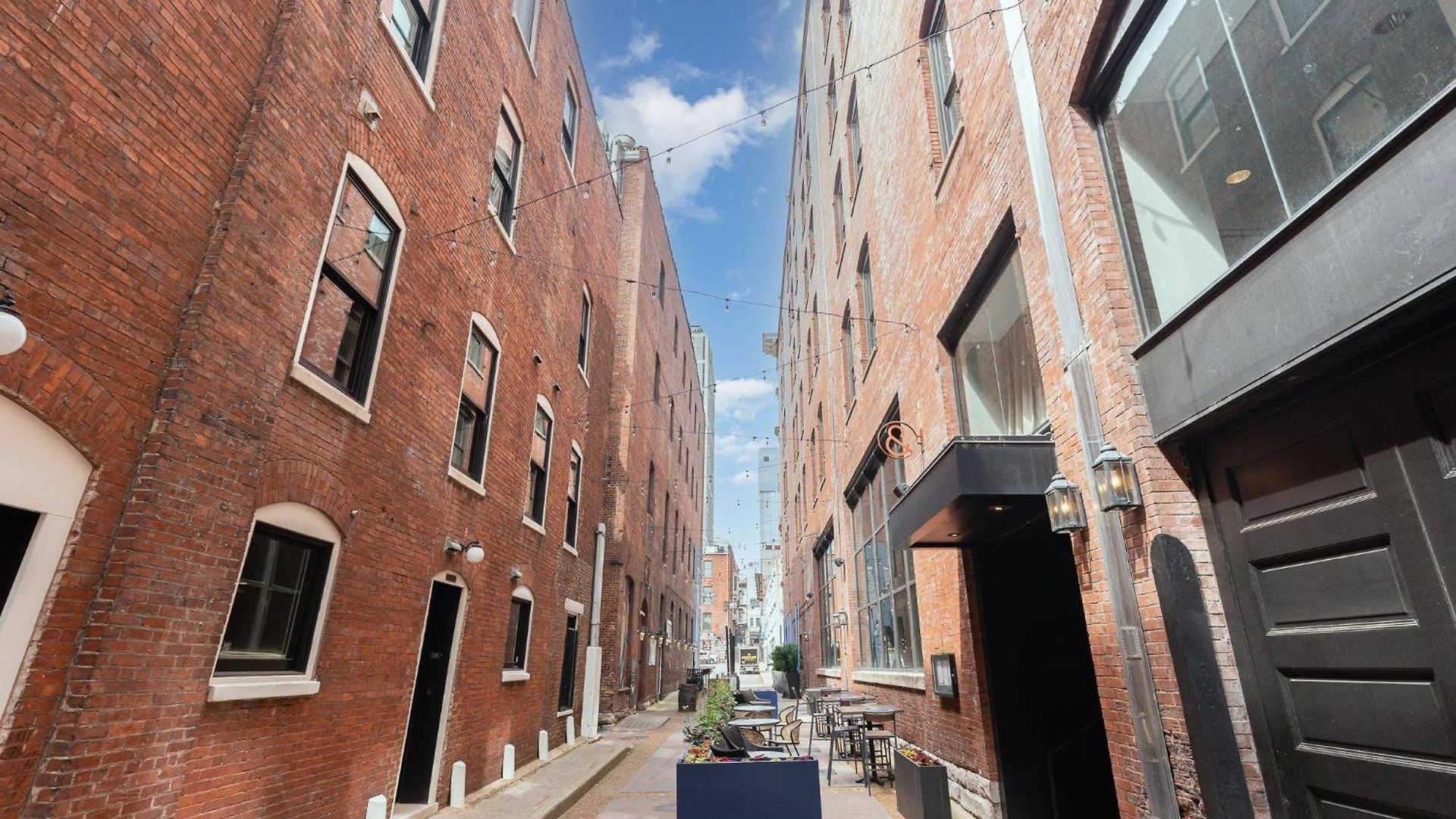 Holiday home Music Alley - Walk To Broadway & Printers Alley Nashville