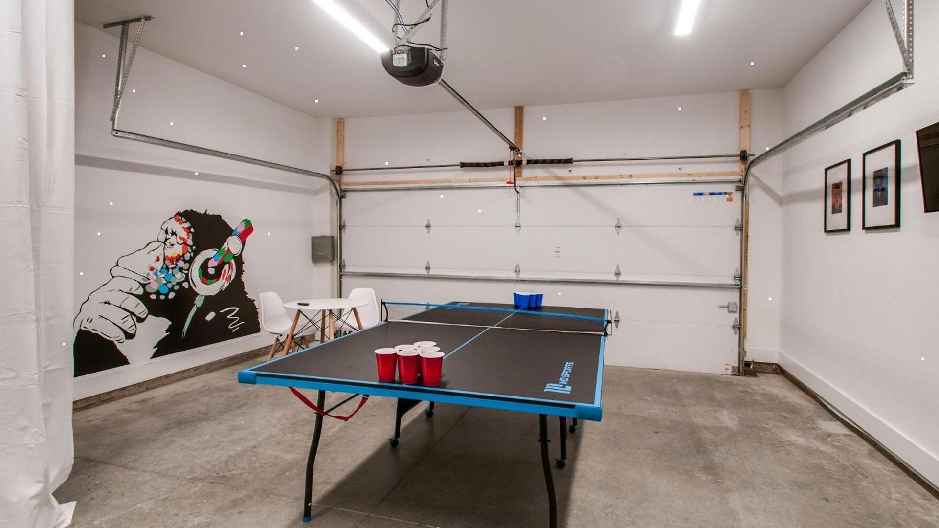 Rooftop Downtown Views - Bluebird Karaoke Holiday home *