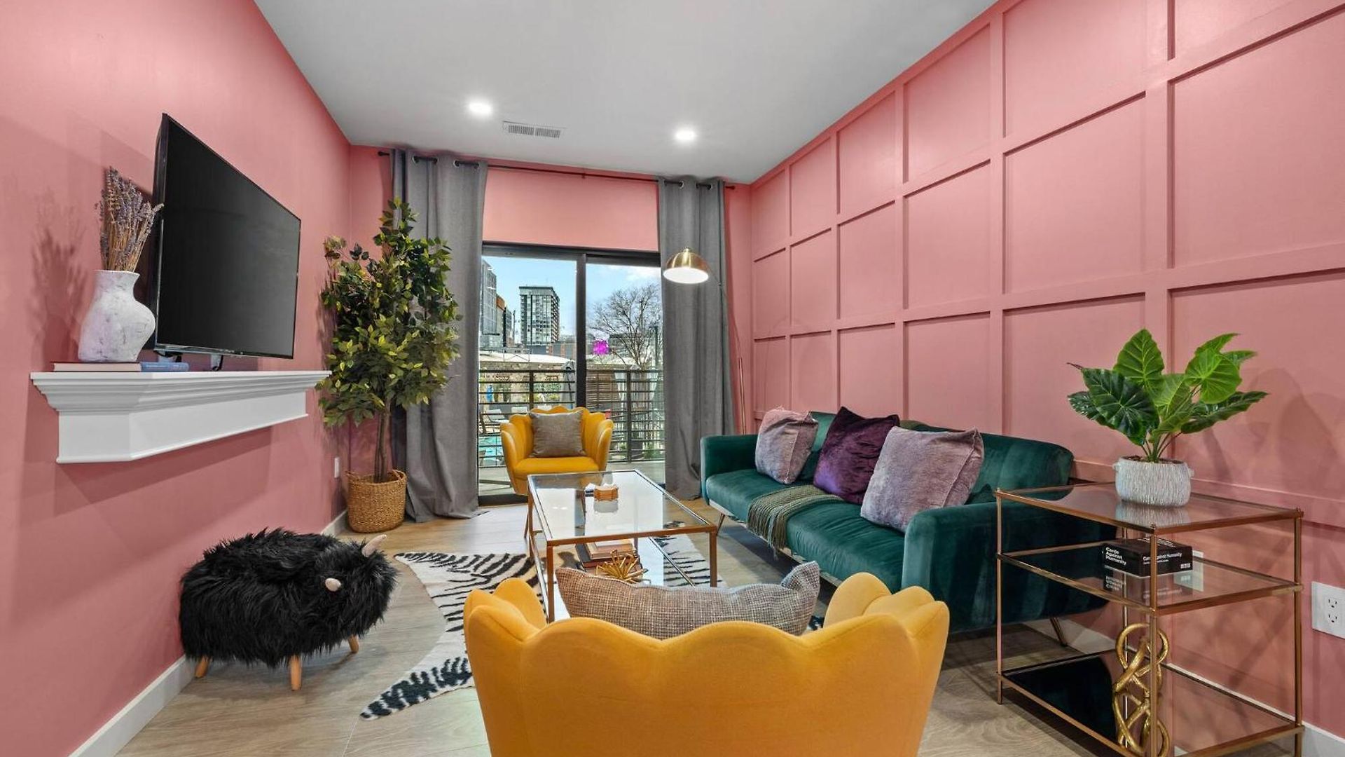 Walk To Broadway- Pool & Cabanas-luxury Nashville