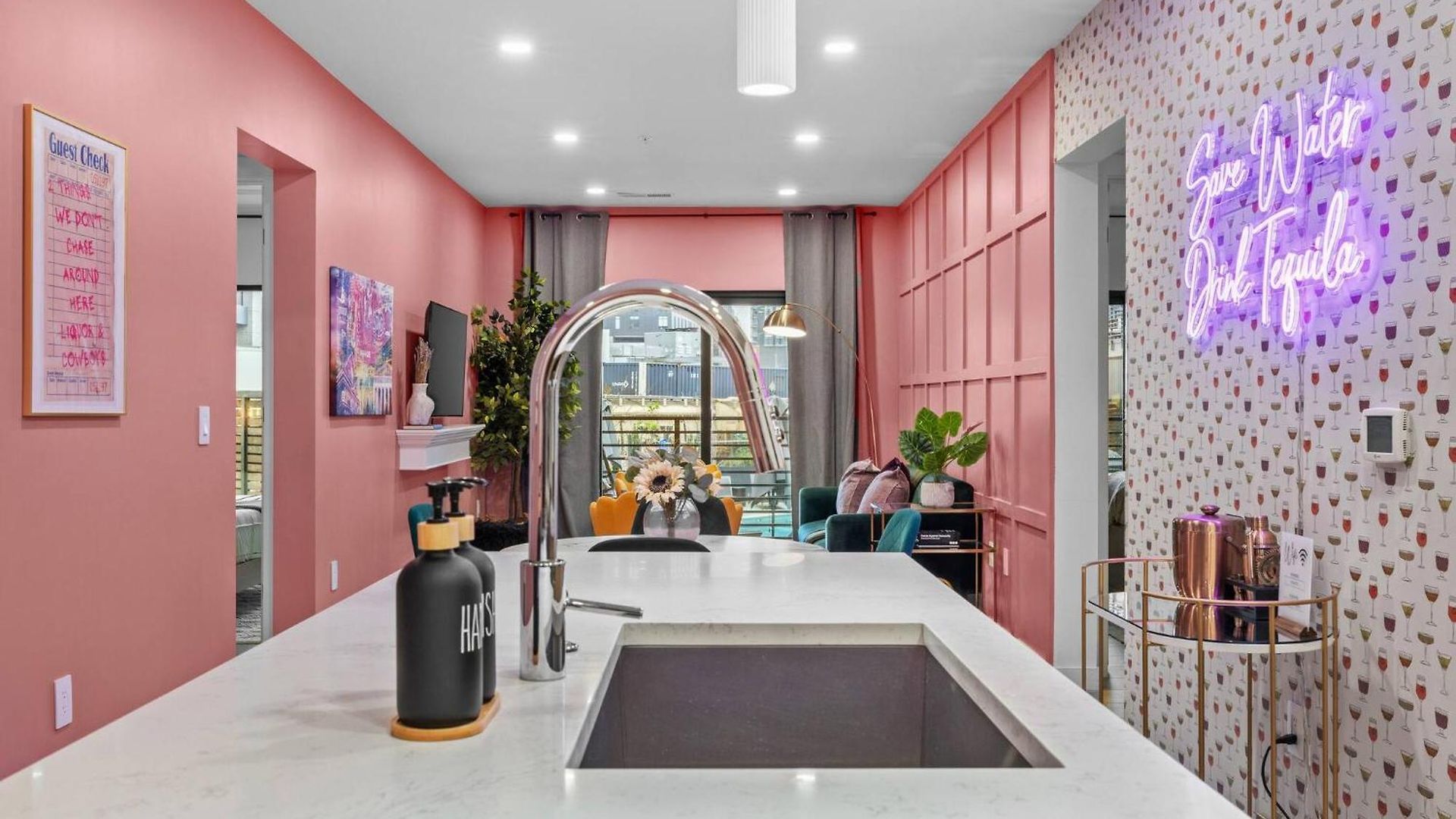 Walk To Broadway- Pool & Cabanas-luxury * Nashville
