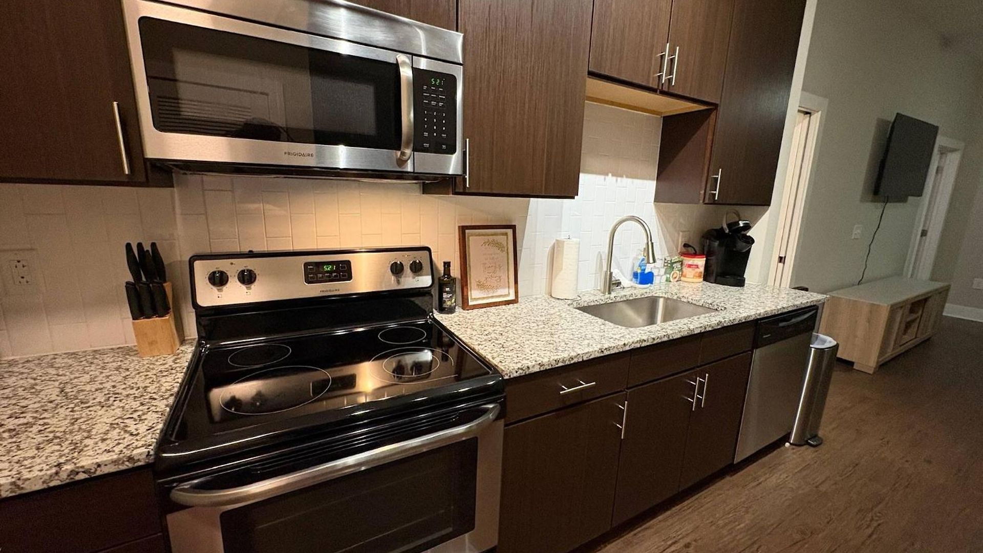 The Nash Luxe, Pool, Gym, Nightlife! Apartment *