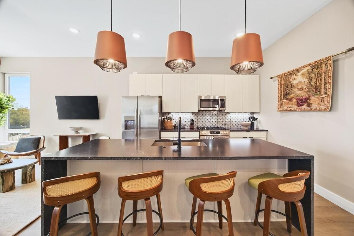 Apartment Lux Retreat Xl Group Skyline Game 3 Mi Dt *