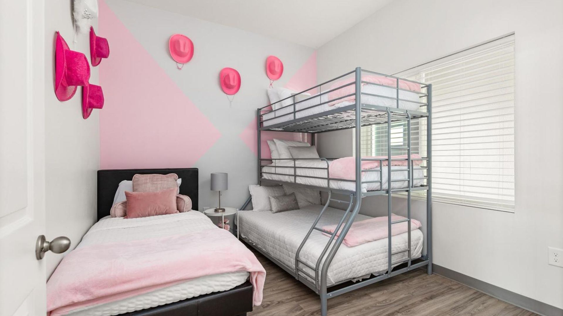 Apartment 8br Group - 5 Min To Downtown
