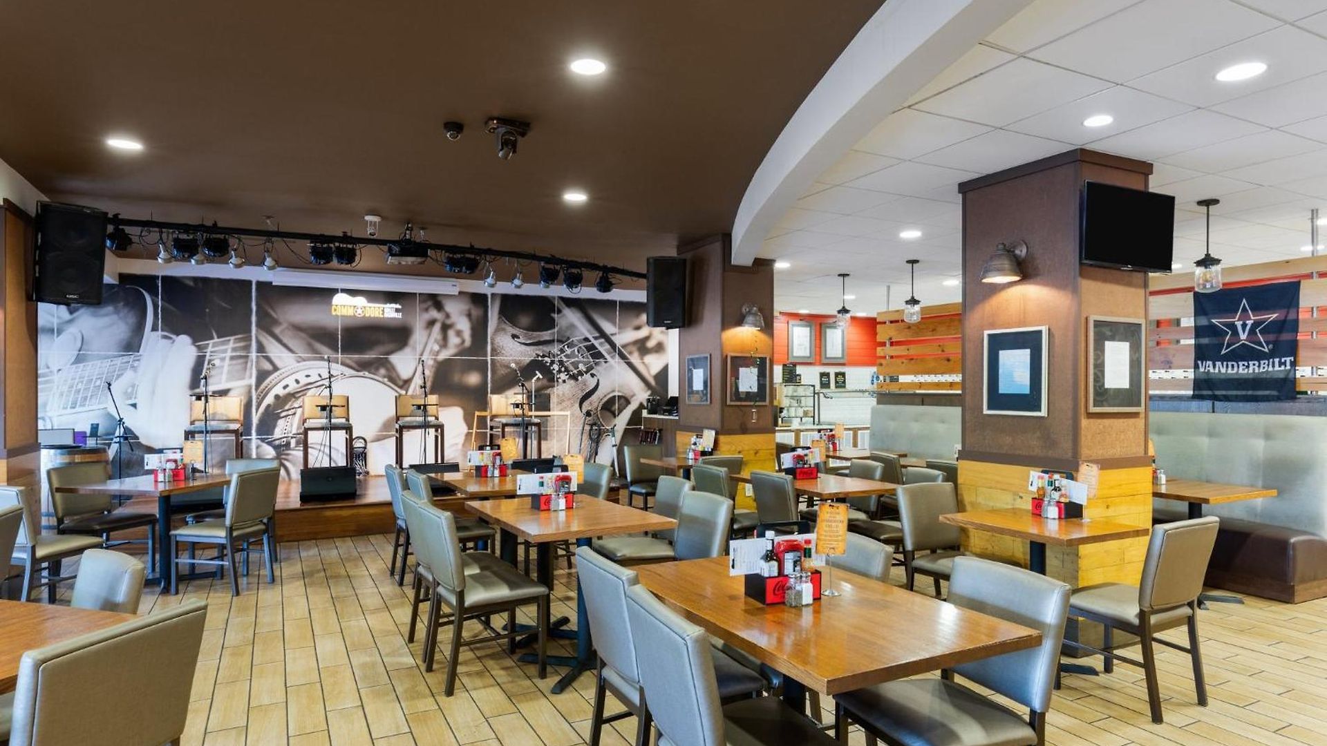 - Vanderbilt - Dwtn By Ihg Hotel Nashville