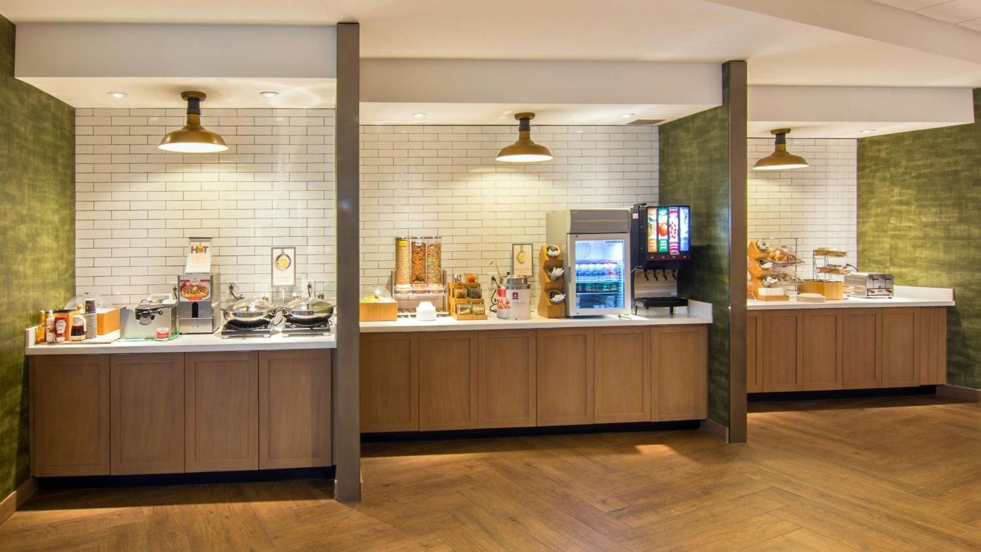 Fairfield & By Marriott Airport Hotel 3*