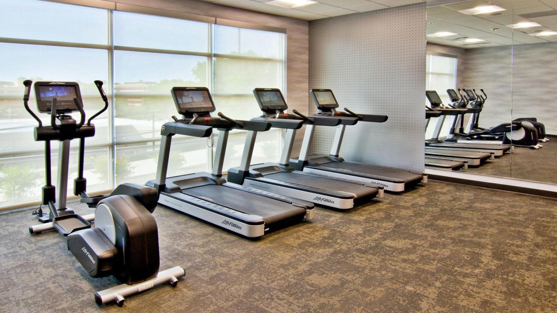 Fairfield & By Marriott Airport Hotel Nashville