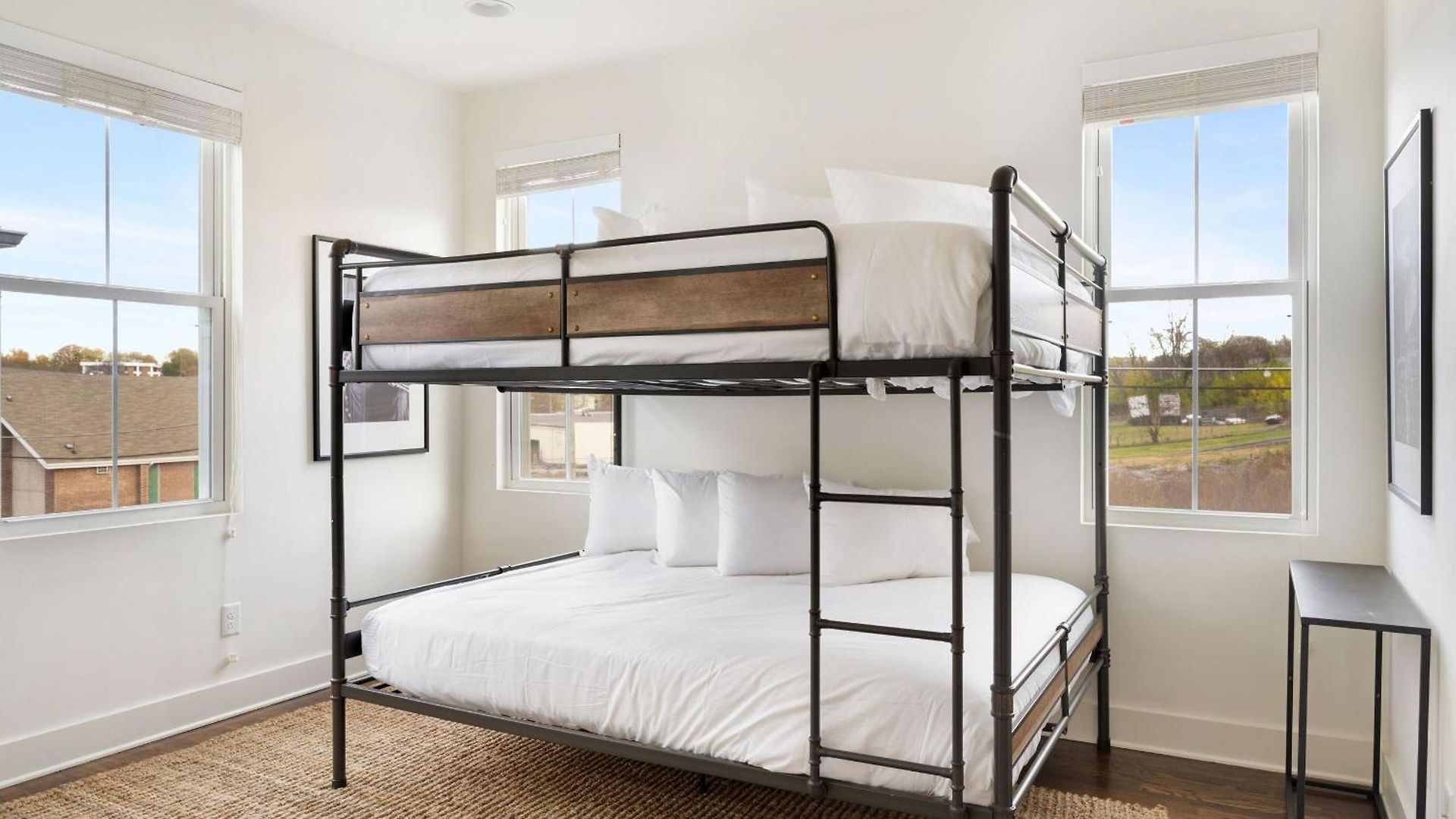 Hart Buyout 3 By Avantstay Two Town House Buyout W Modern Amenities In Holiday home *