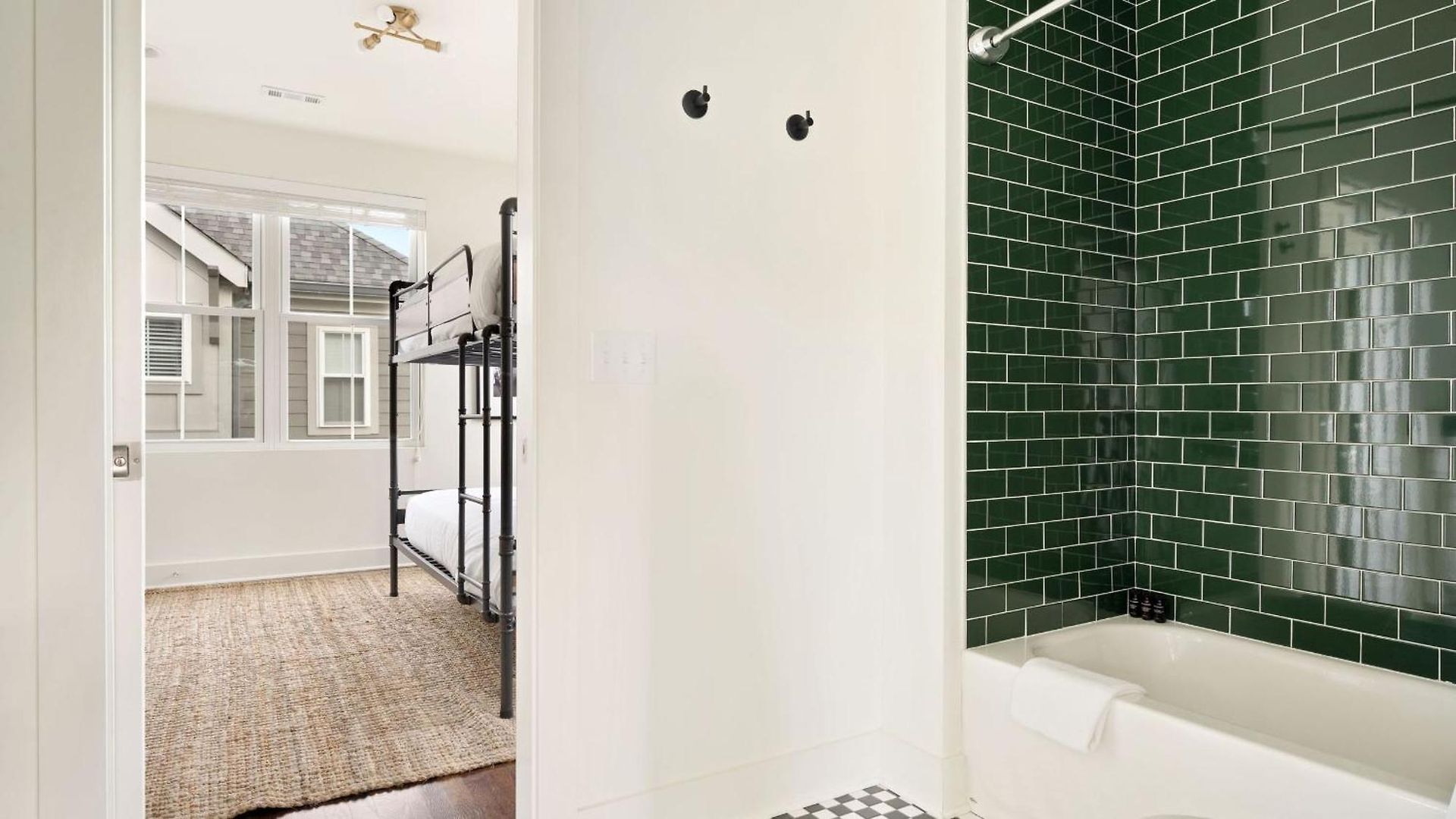Hart Buyout 3 By Avantstay Two Town House Buyout W Modern Amenities In * Nashville