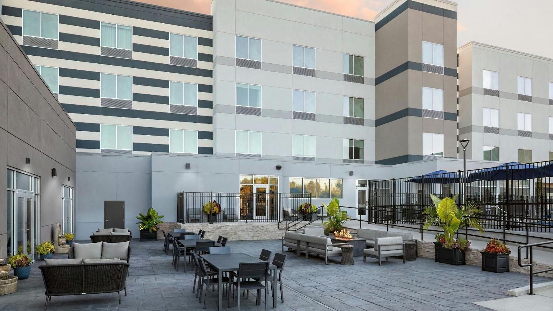 Fairfield By Marriott & Bellevue