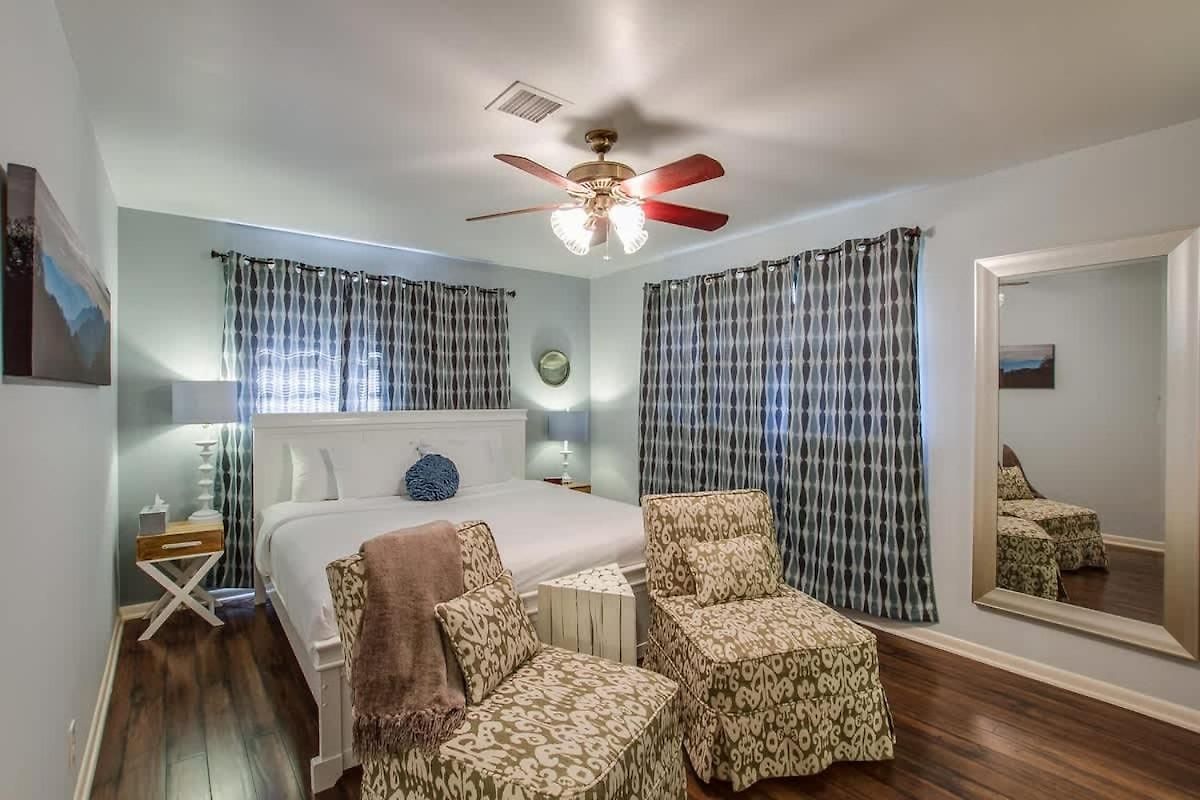 The Graycroft By Local