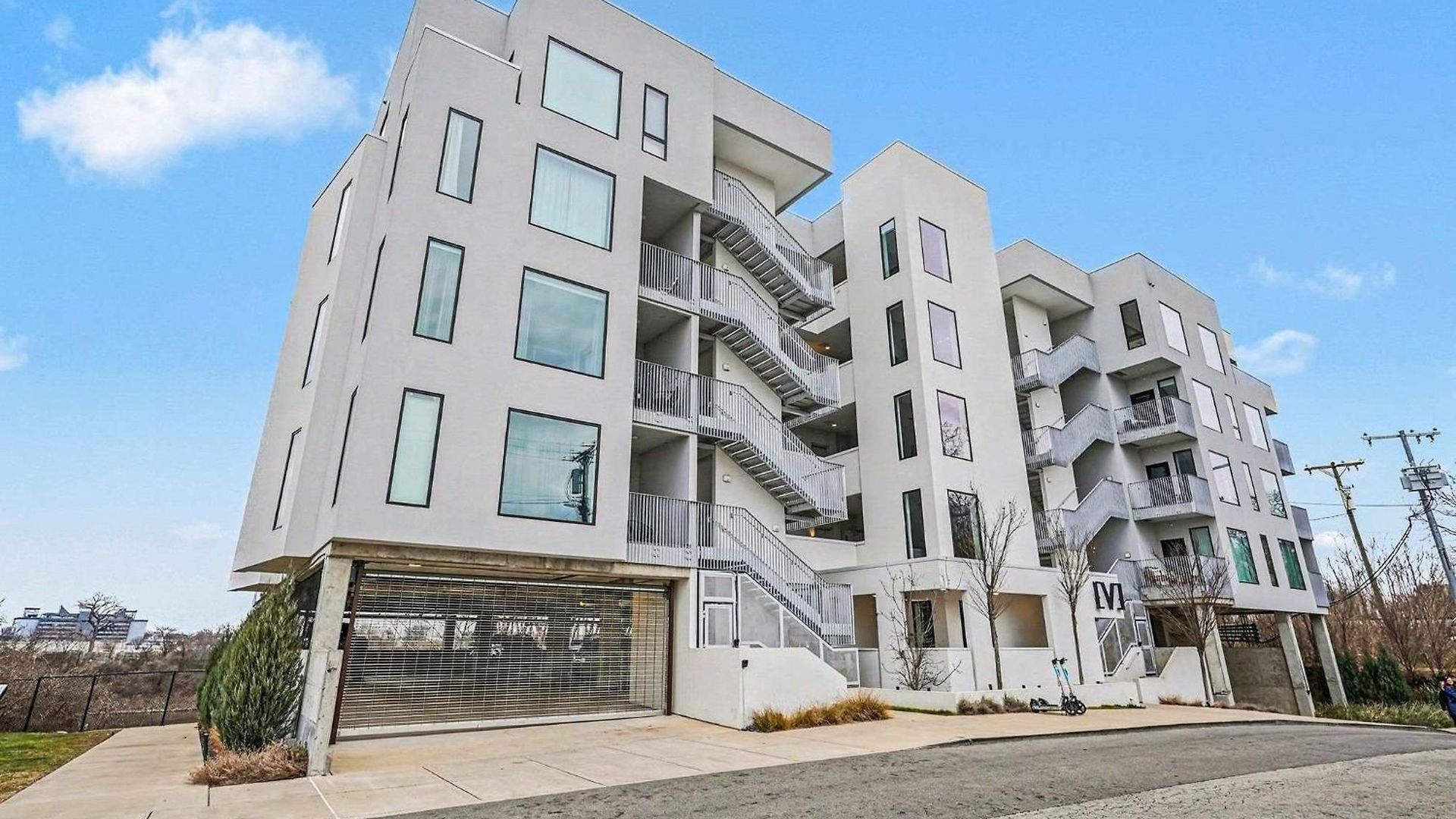 Holiday home Modern 2 Bdr W River View Balcony Walk To Dt Nashville