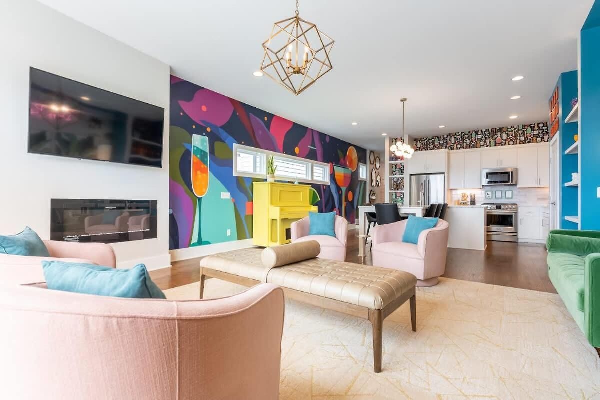 Ladies Lounge By Local Holiday home Nashville