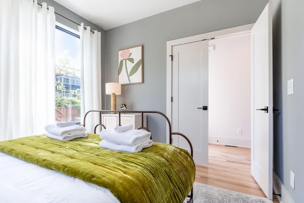 Holiday home The Jasmine On Wedgewood By Local Nashville