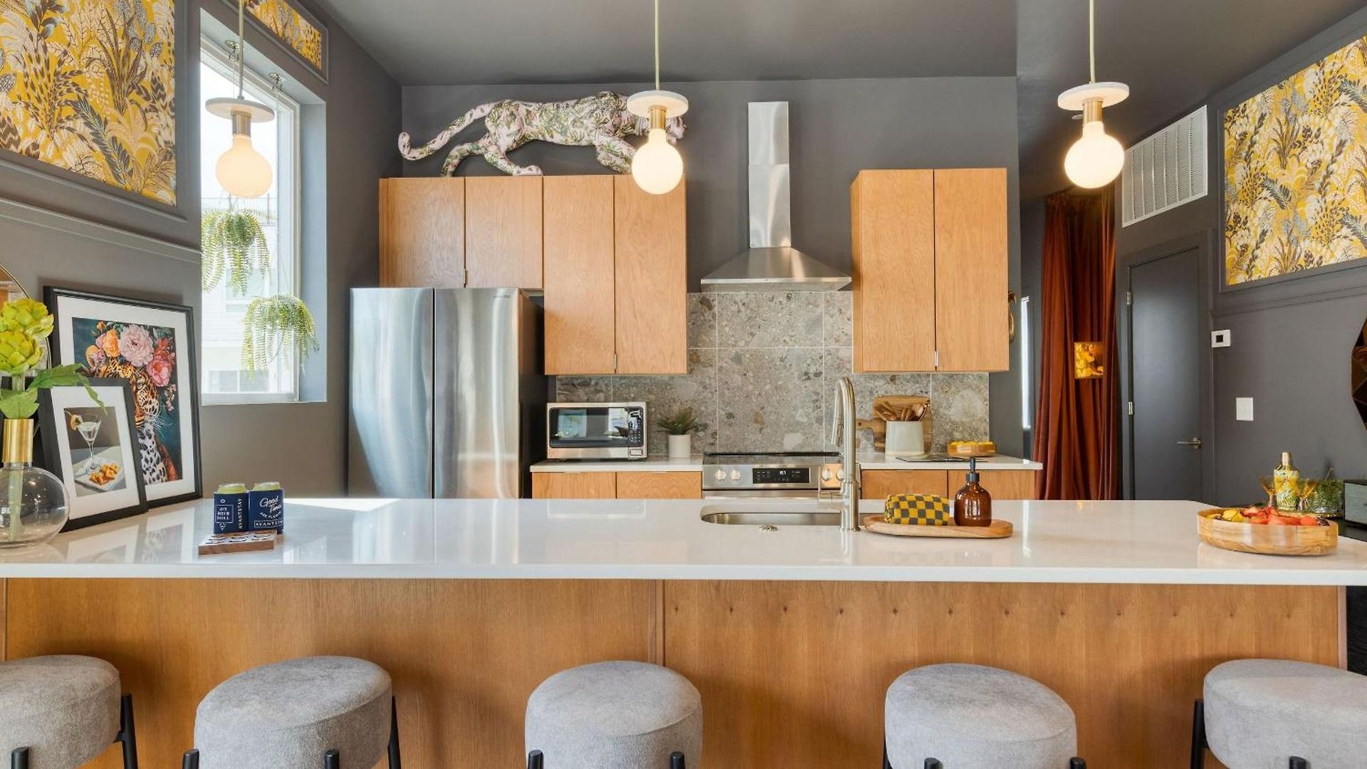 The Lischey Loft The Bloom House By Avantstay