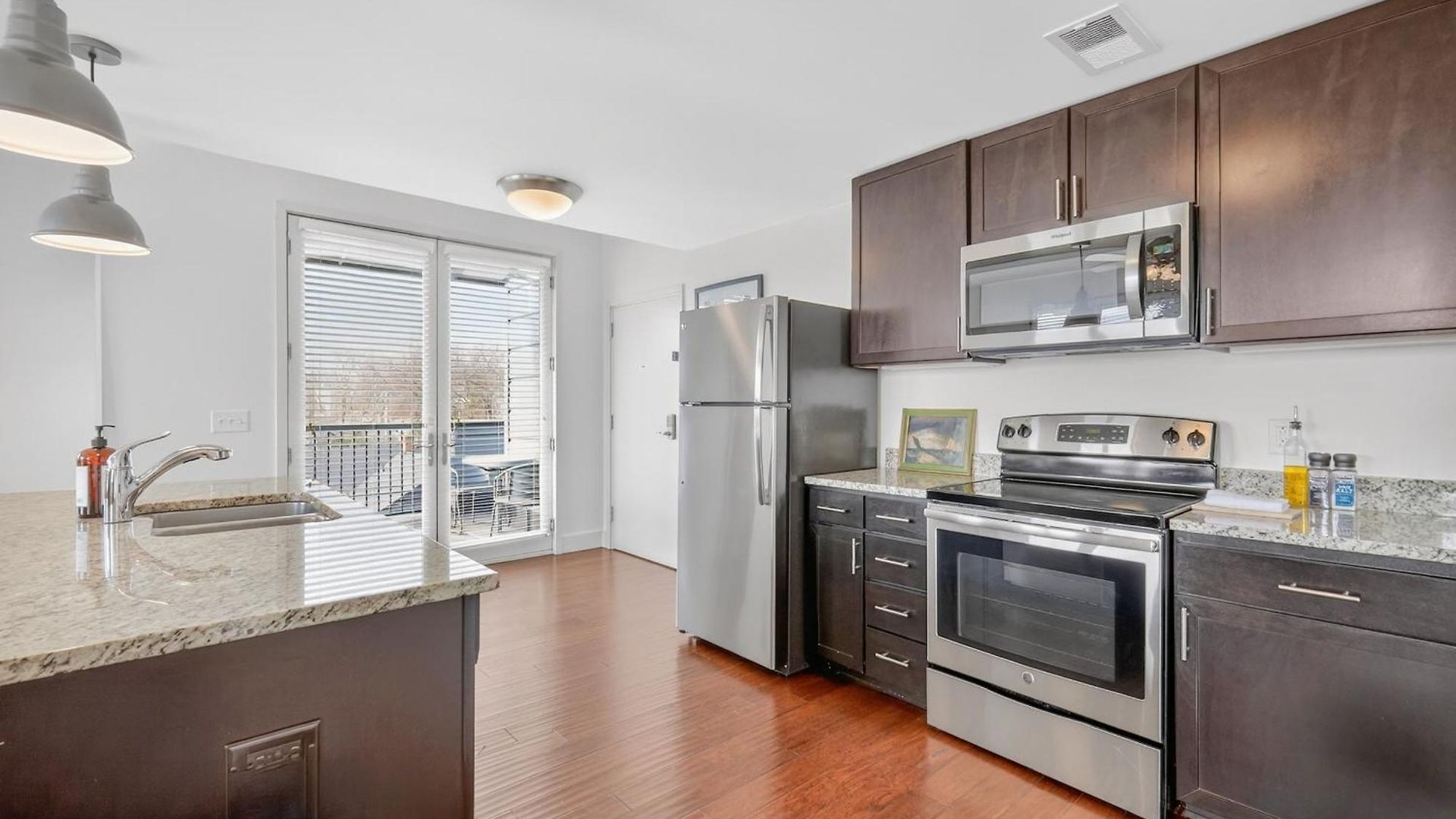 Aparthotel Heart Of 12 South, Near Downtown, Park Free - #3 4*