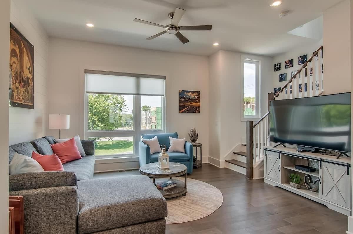 The East Side Vibe By Local Holiday home
