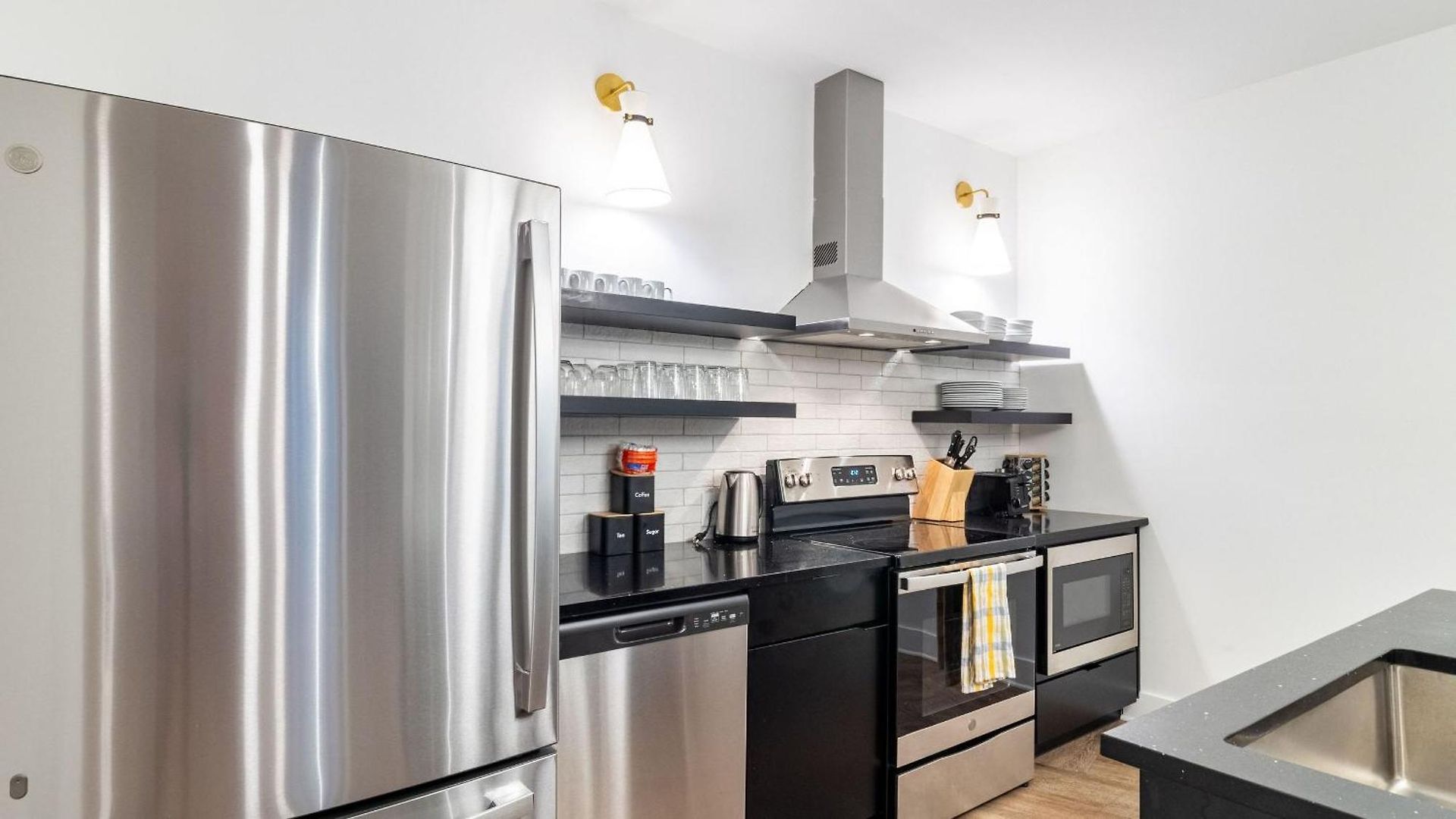 The Double Shot: Dual-suite Bachelor Retreat By Avantstay Holiday home Nashville
