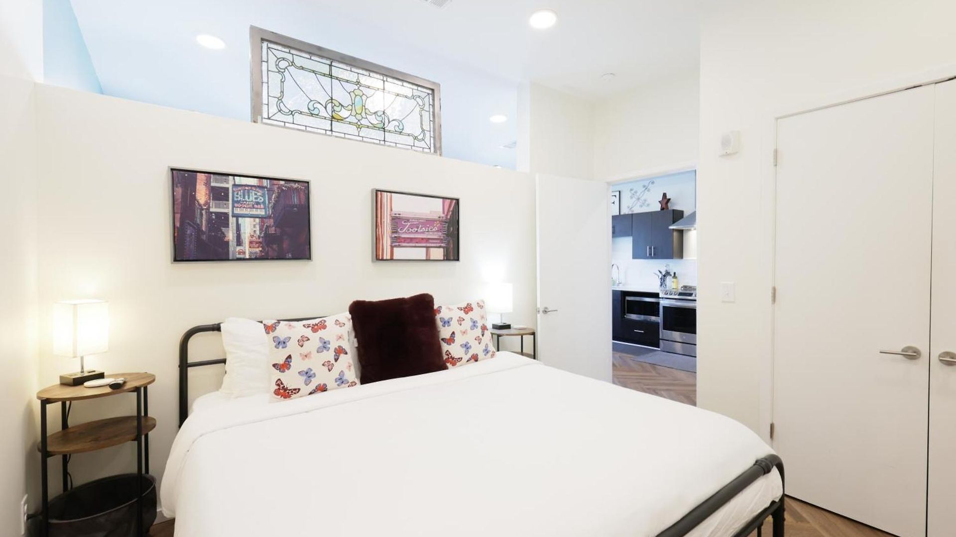 Downtown Luxury Pool Gym Free Parking 312 Holiday home Nashville
