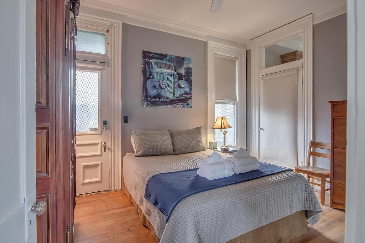 Market Street House By Local Holiday home Nashville