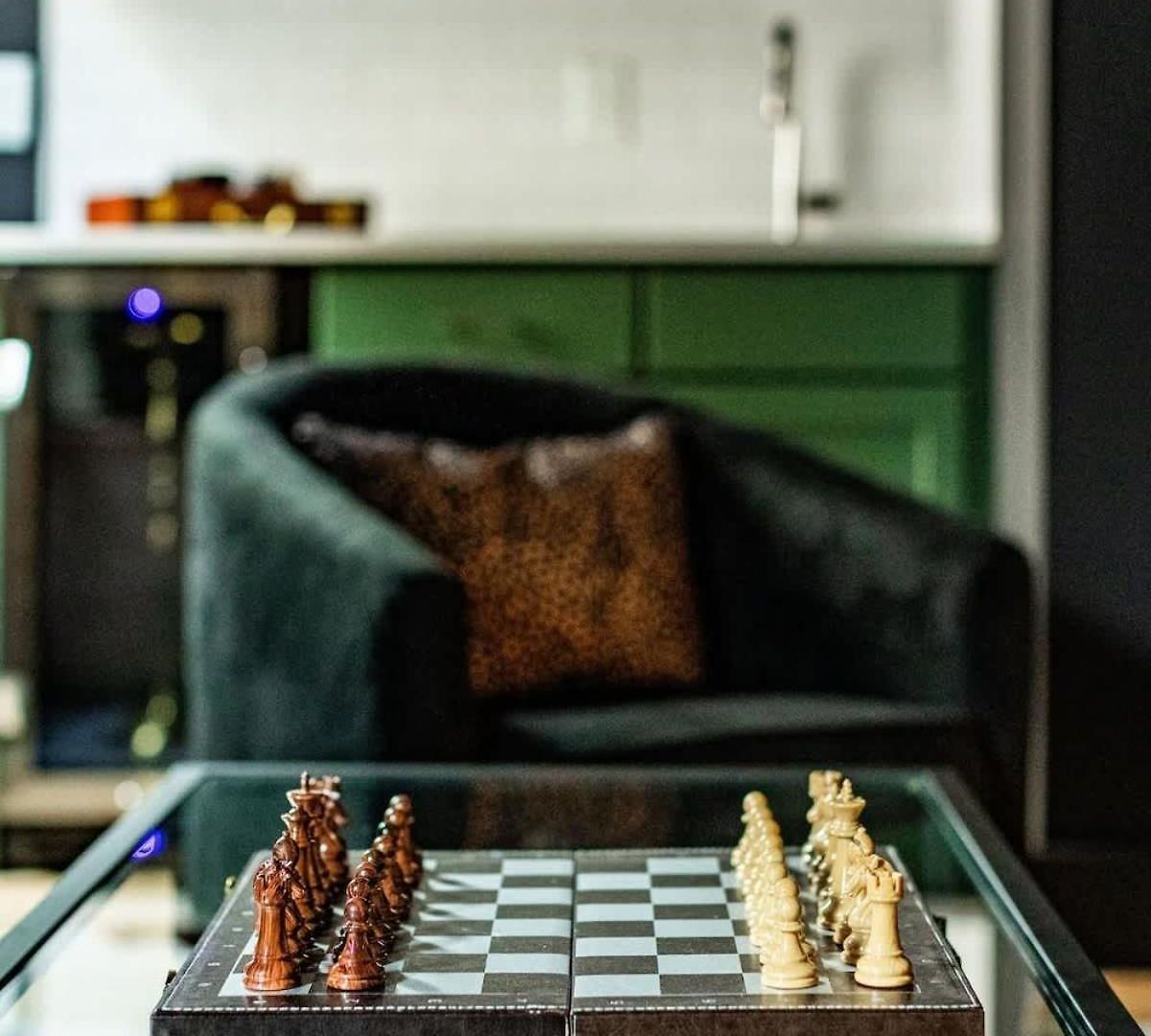 The Gilded Getaway By Local Holiday home Nashville