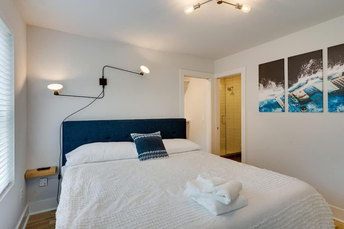 The Myrtle By Local Holiday home *