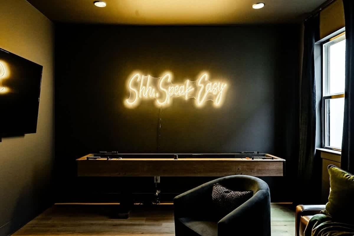The Gilded Getaway By Local * Nashville