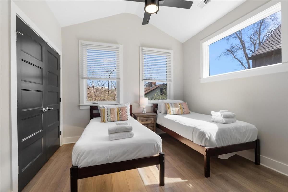 Holiday home The Nordic By Local Nashville