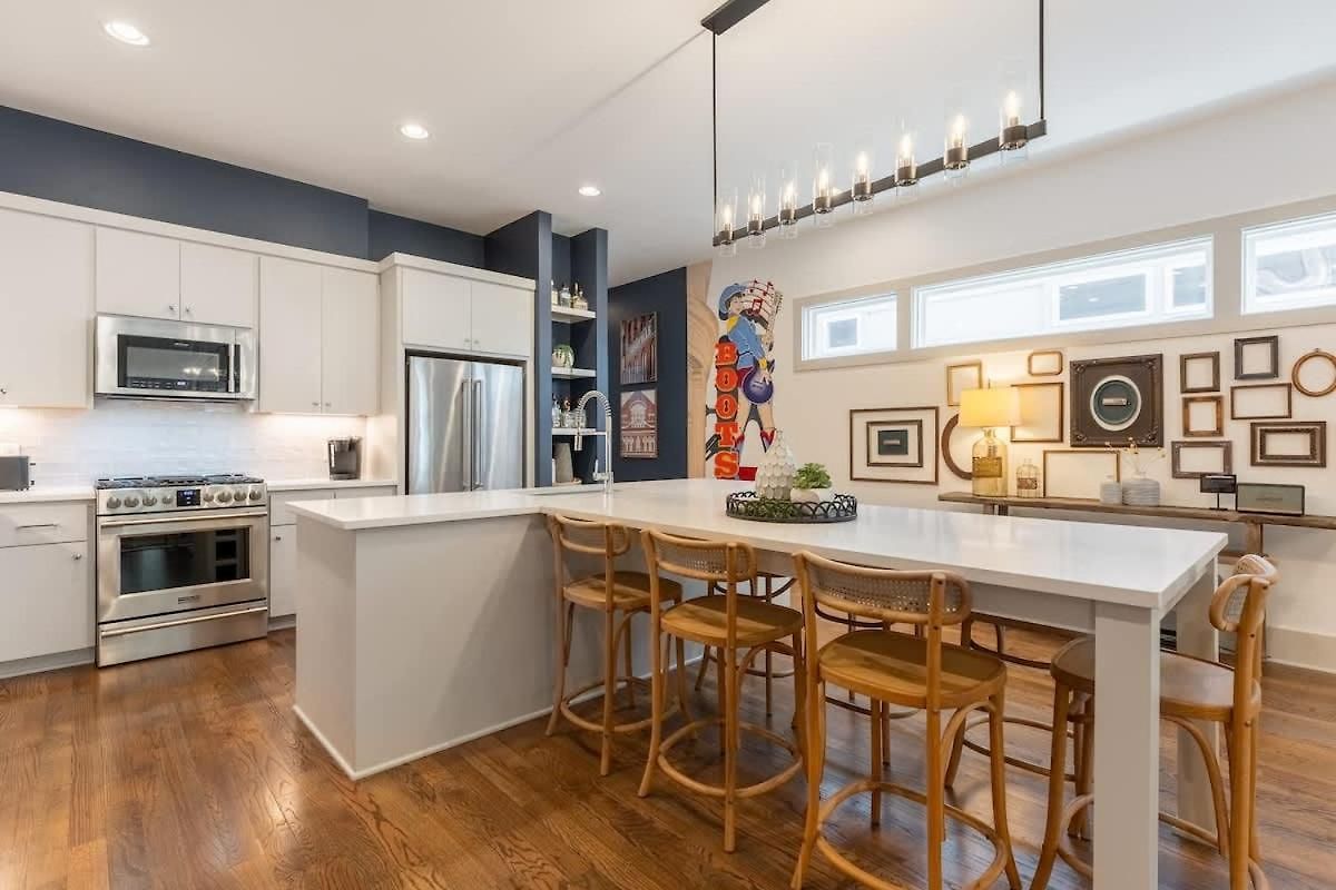 Holiday home Bustling Broadway By Local