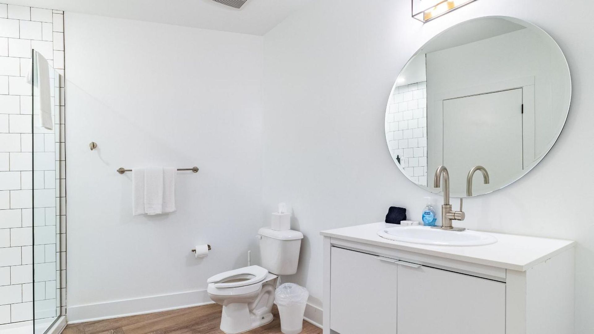 The Double Shot: Dual-suite Bachelor Retreat By Avantstay * Nashville