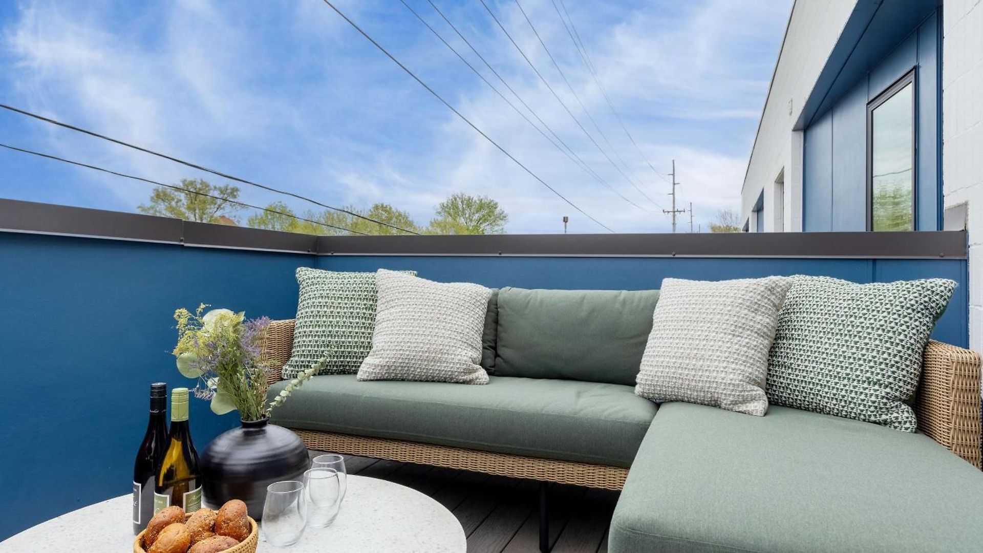 Outrider Buyout - 2 Units By Avantstay * Nashville