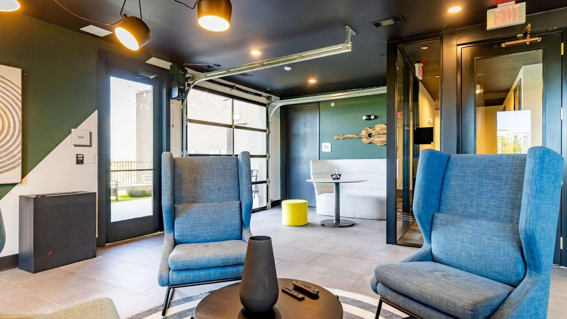 Lindsley By Avantstay Apartment