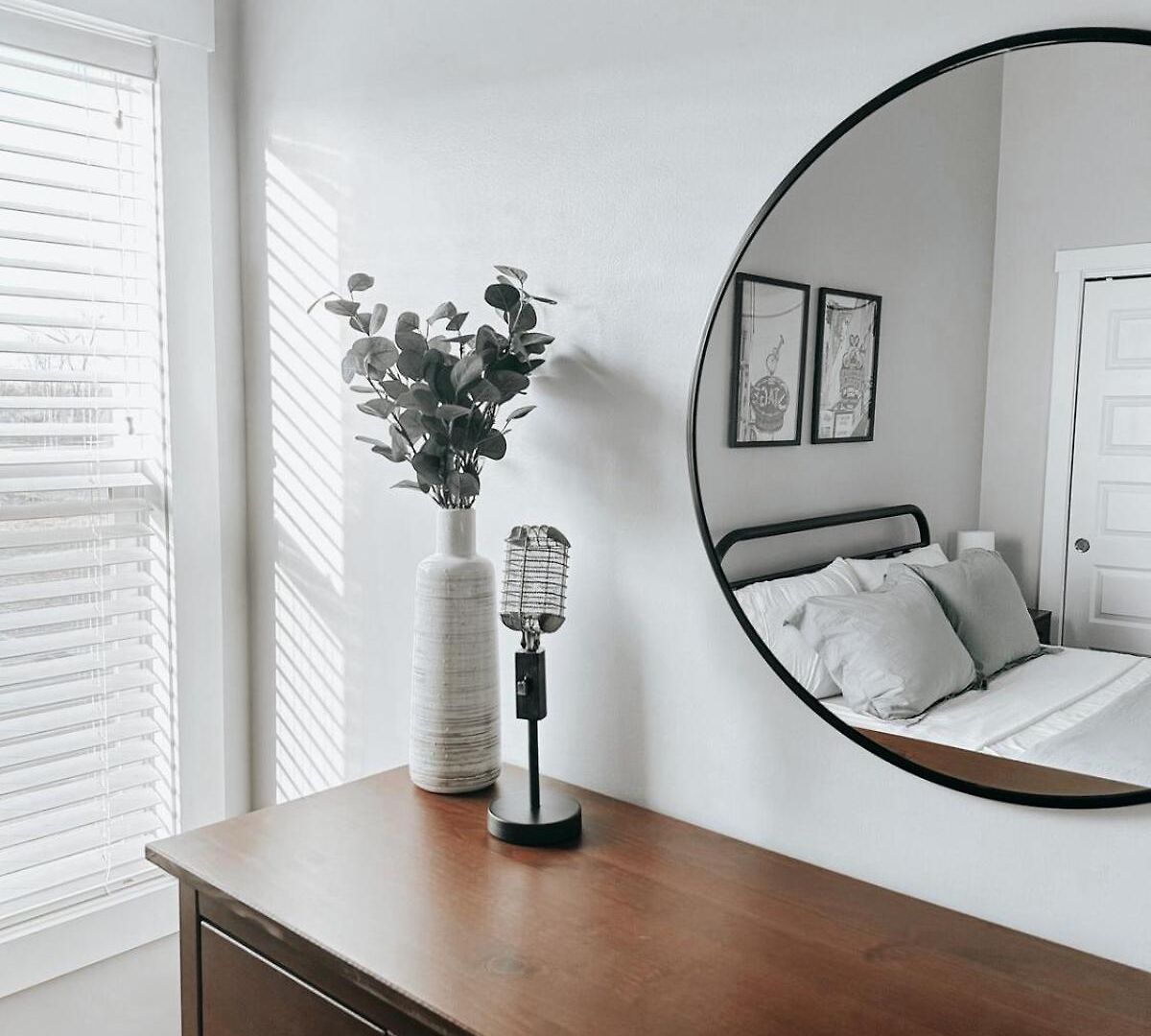 Speakeasy Game Room, Hot Tub, Fire Pit, King Bed - Close To Downtown Holiday home Nashville