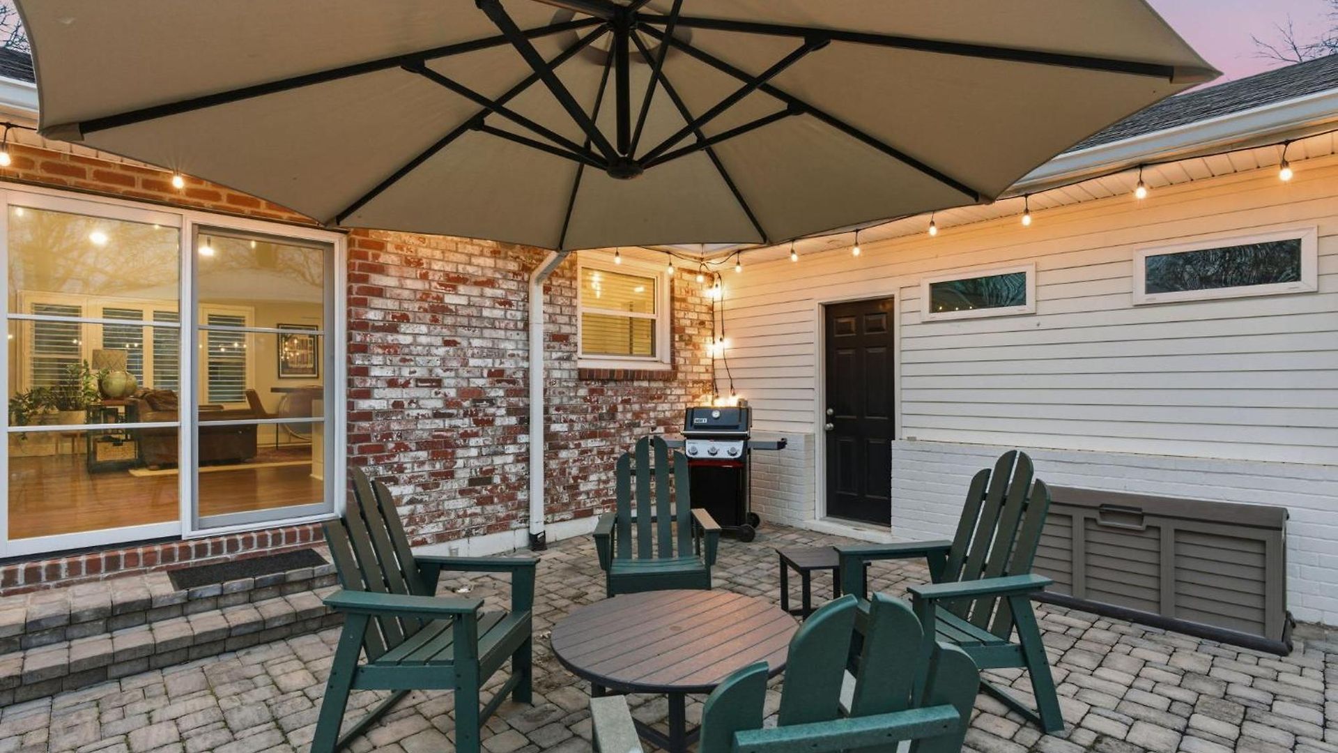 Spacious Modern Ranch 5 Miles To Downtown Holiday home *